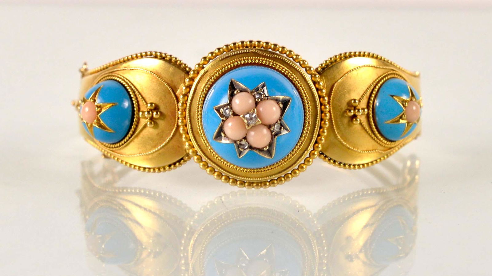 Vintage woman's gold bracelet with diamonds and pearls, (1 of 5)