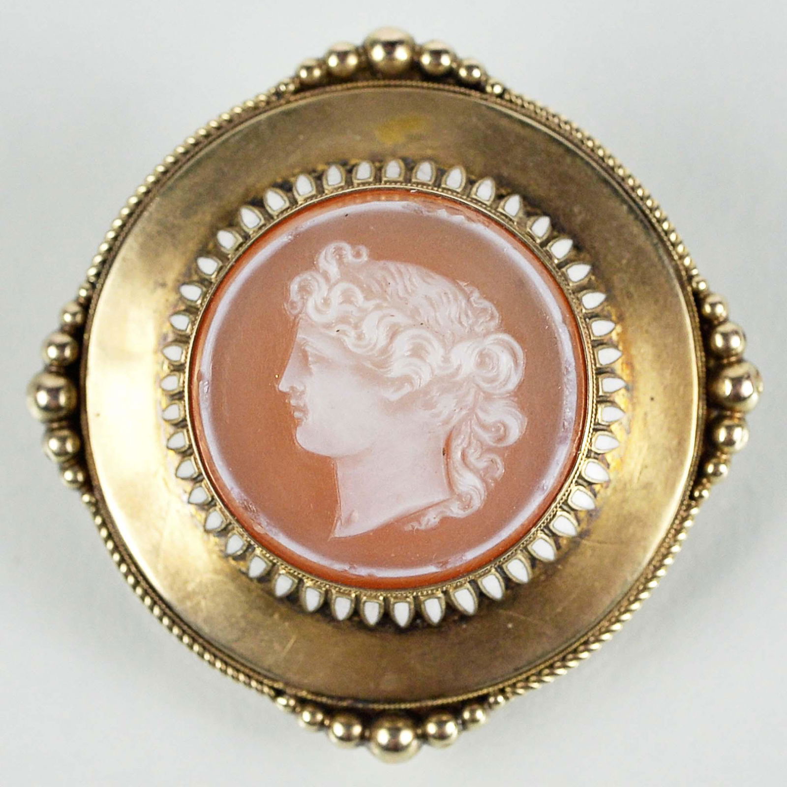 14kt mourning brooch, enameled and set with a cameo - (1 of 3)
