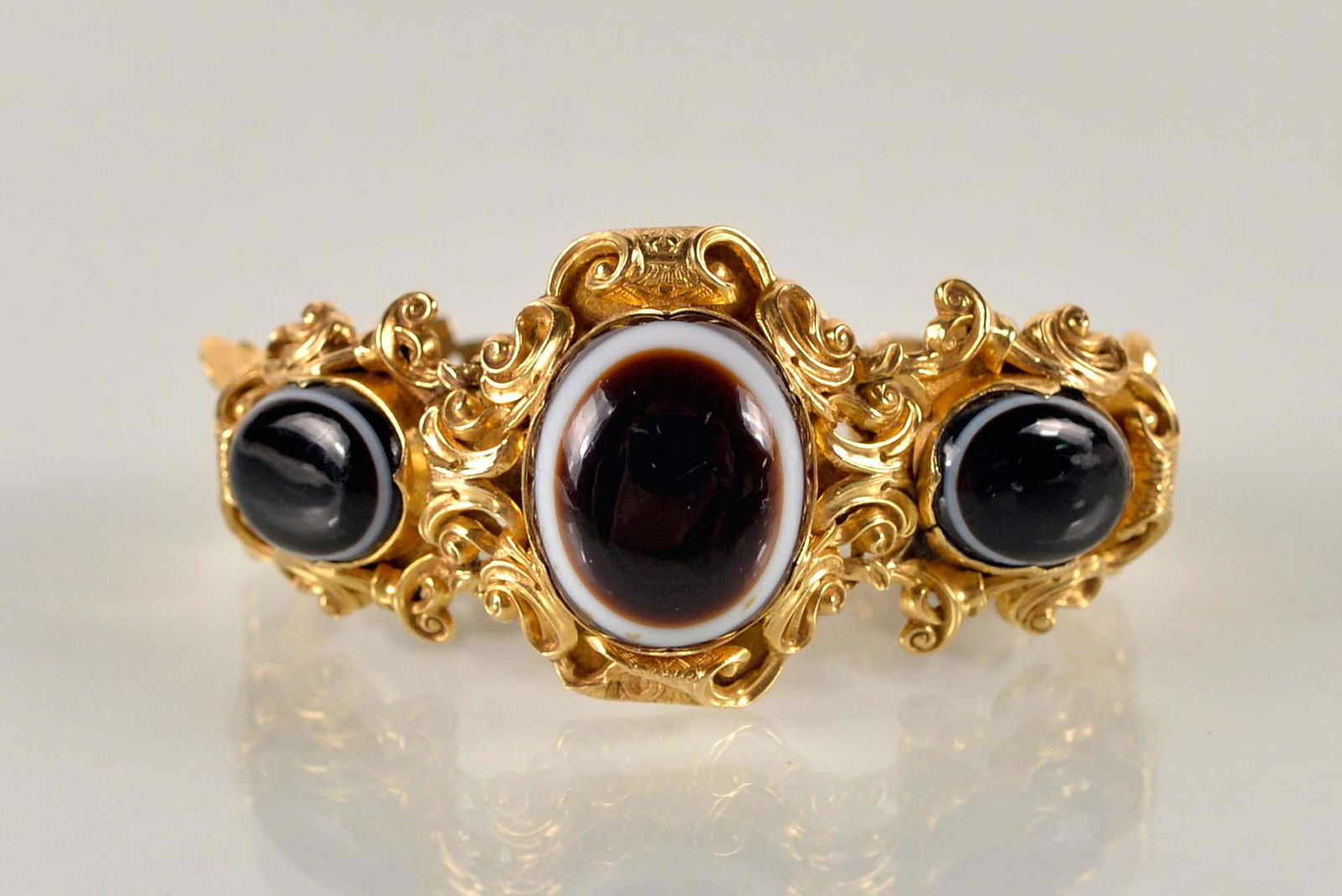 Gold woman's bracelet with stones, replacement value of (1 of 4)