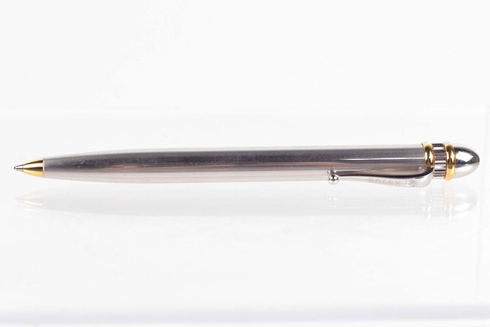 Rolex - Ballpoint Barley pinstripe design - 1990: Rolex (XX) Ballpoint Barley pinstripe design (1990) Description: Rolex silver plate and gold filled rollerball pen, Barley & Pinstripe design. discontinued edition reserved to important Rolex buyers.T