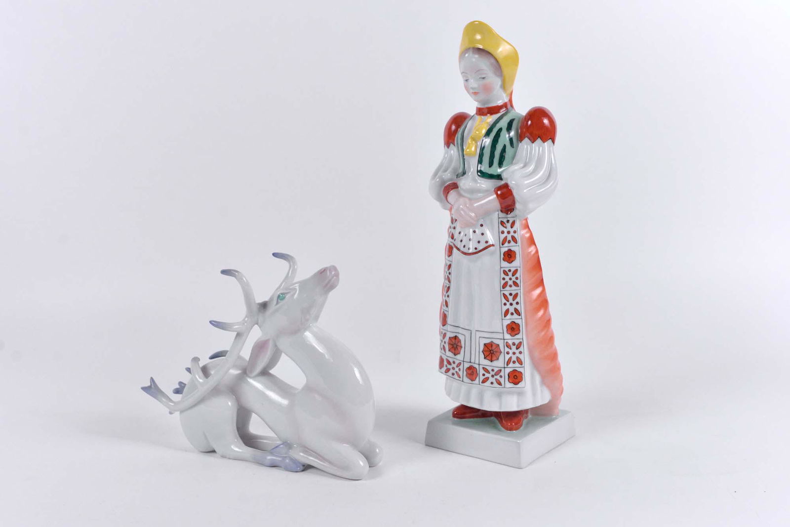 Herend - 2 porcelain figurines (1 of 5)