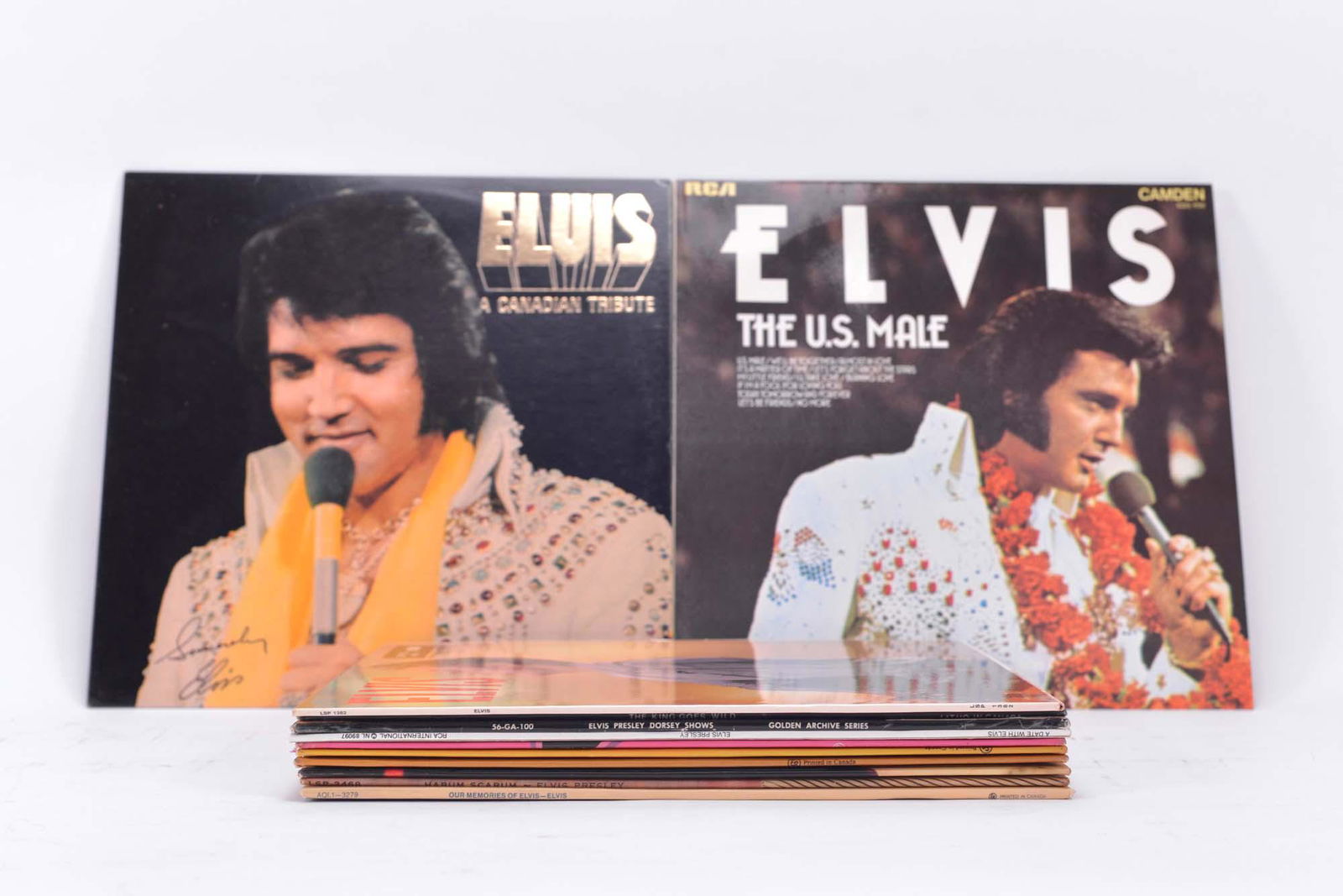 Presley, Elvis - Lot of 33 rpm vinyls (1 of 3)