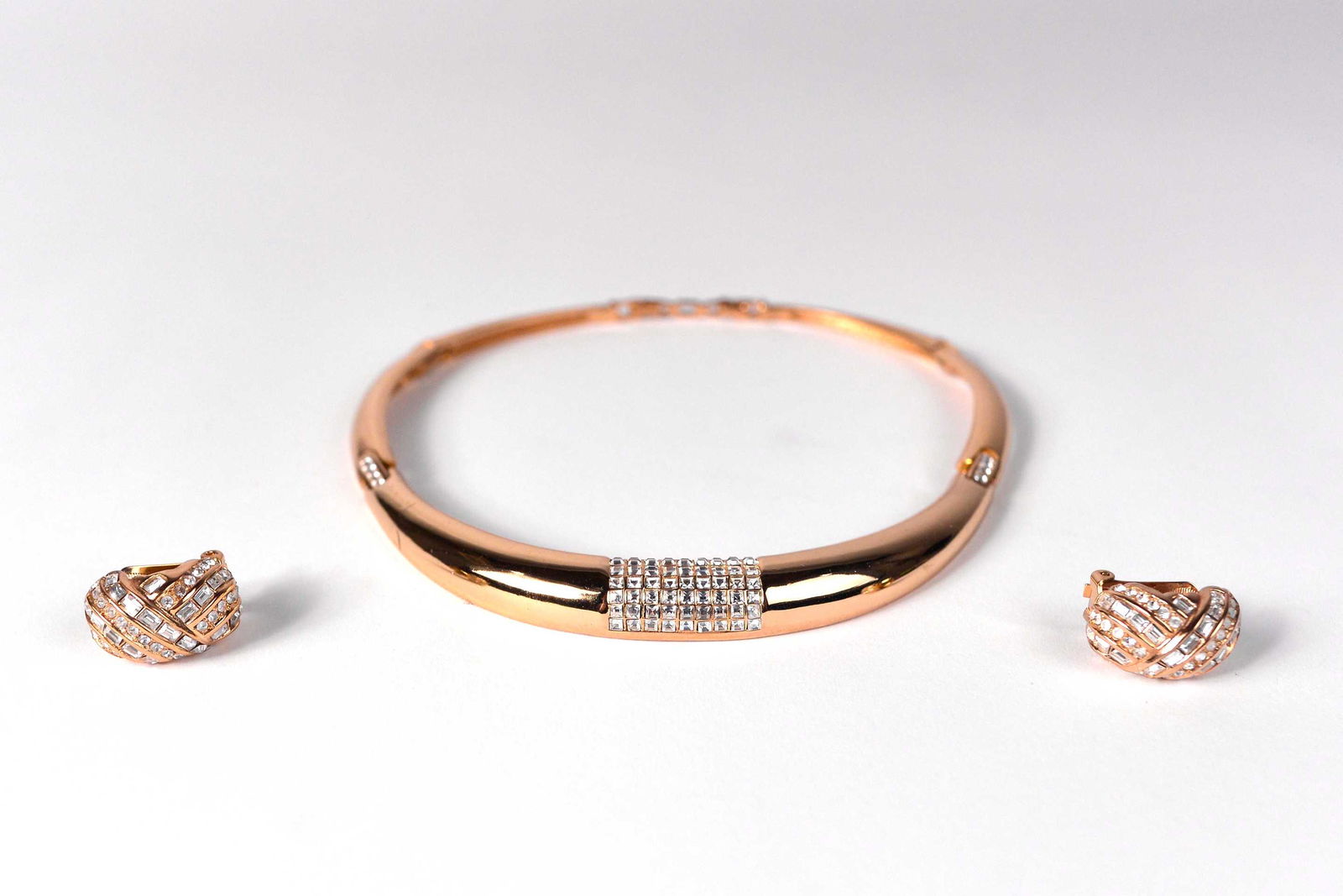 Christian Dior Necklace and earrings set (0104) on Mar 16, 2022