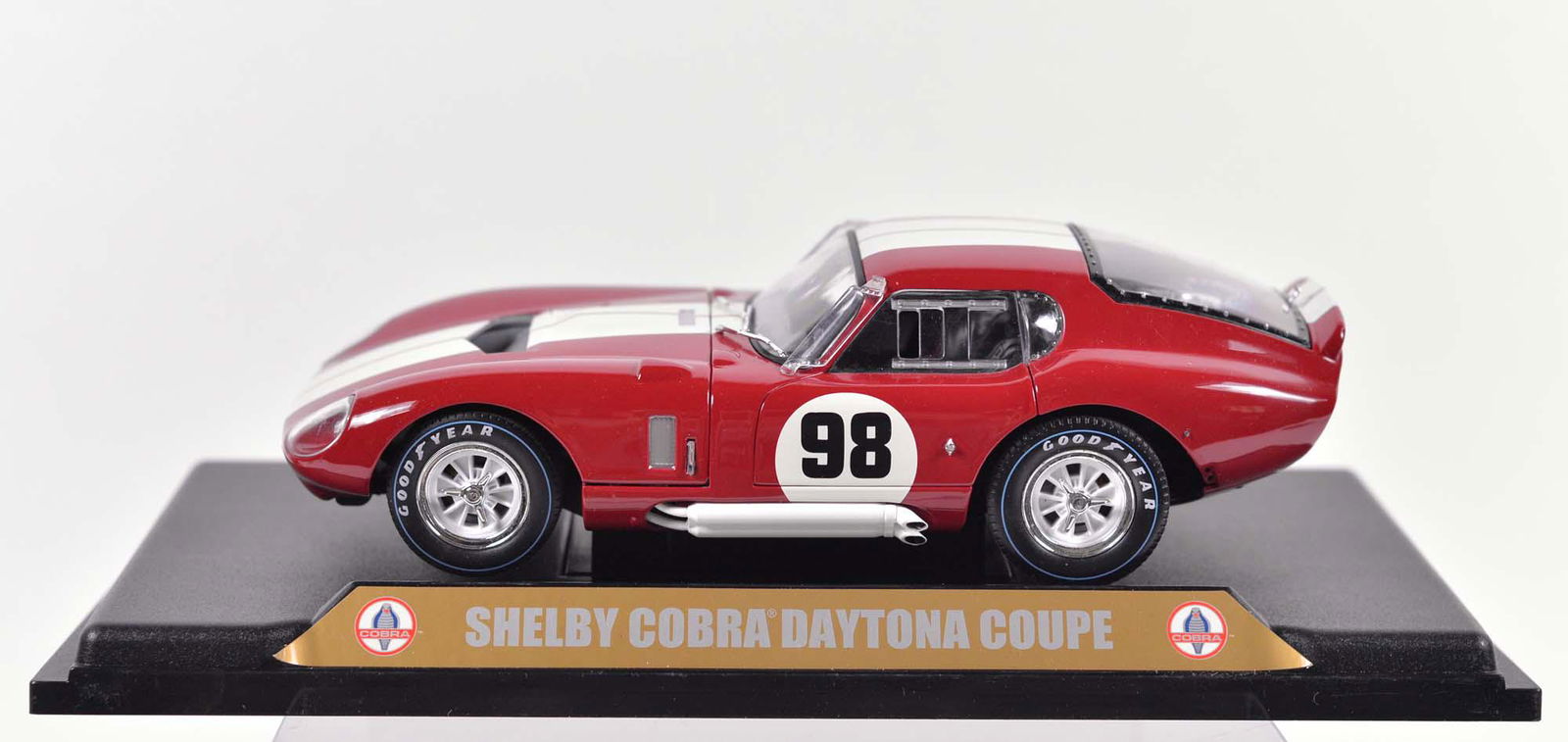 Shelby Collectibles Inc. - 1965 Shelby Daytona Cobra Coupe die-cast model (1 of 4)