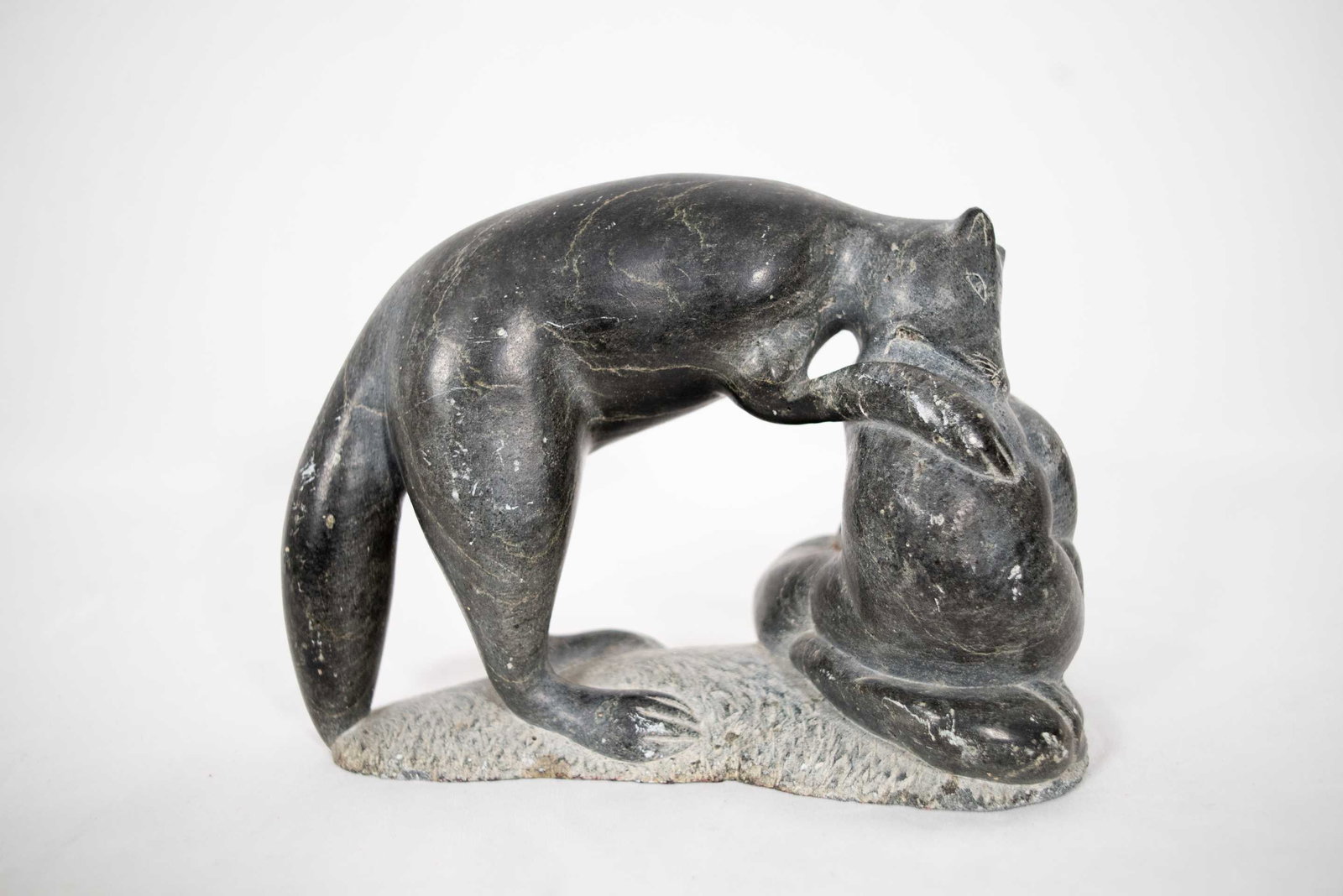 Inuit Soapstone Carving - Wild animal attack (1 of 5)