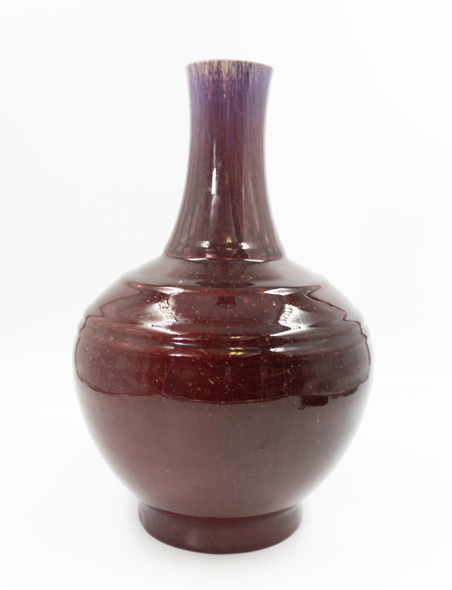 Vase with red glaze (1 of 7)
