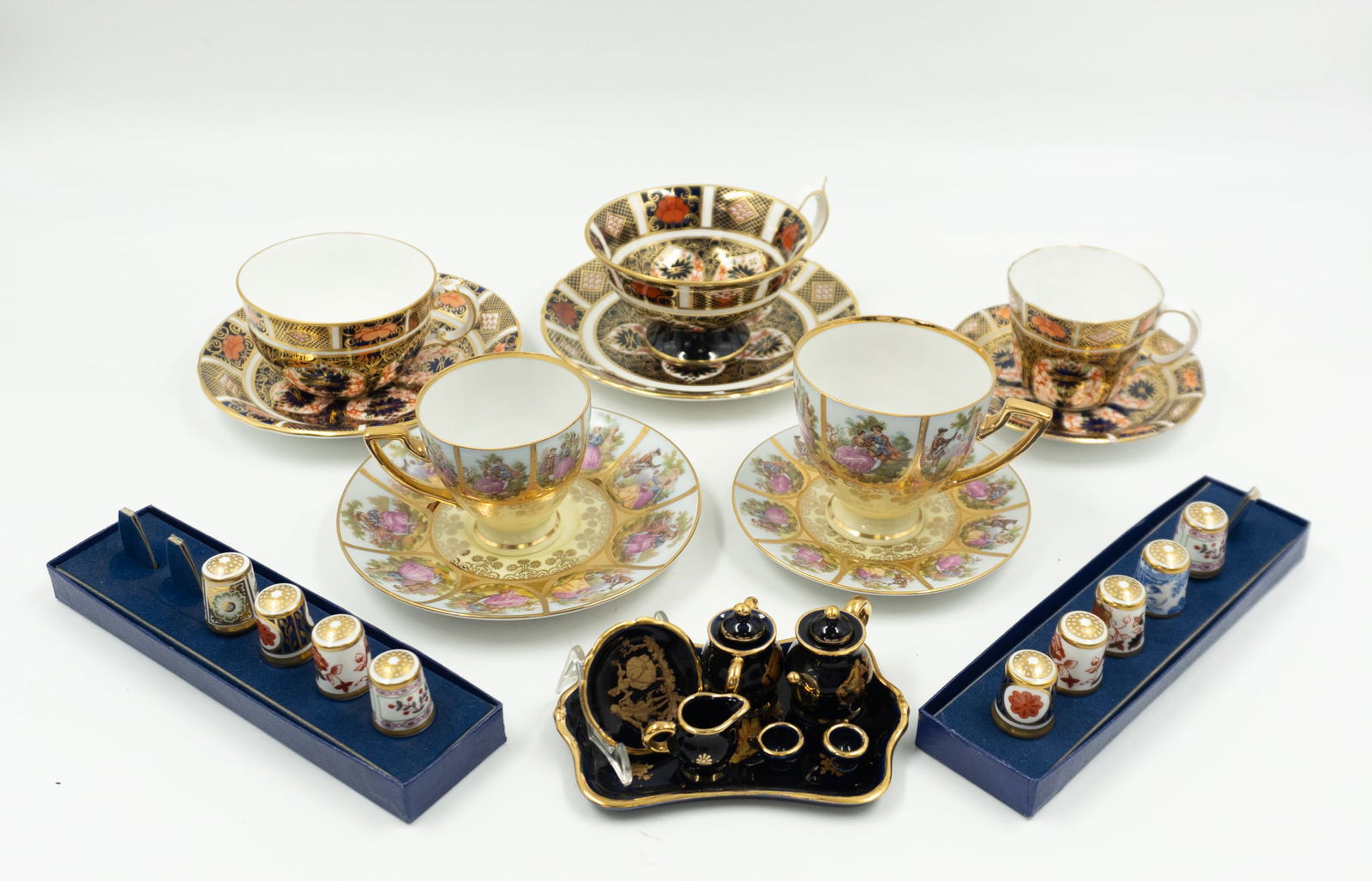 Porcelain lot (1 of 10)