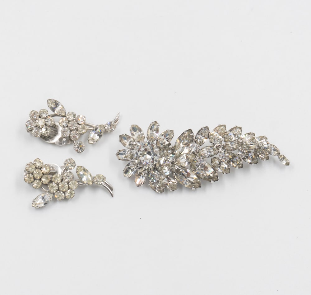 Sherman - Vintage brooch and earrings set. (1 of 3)