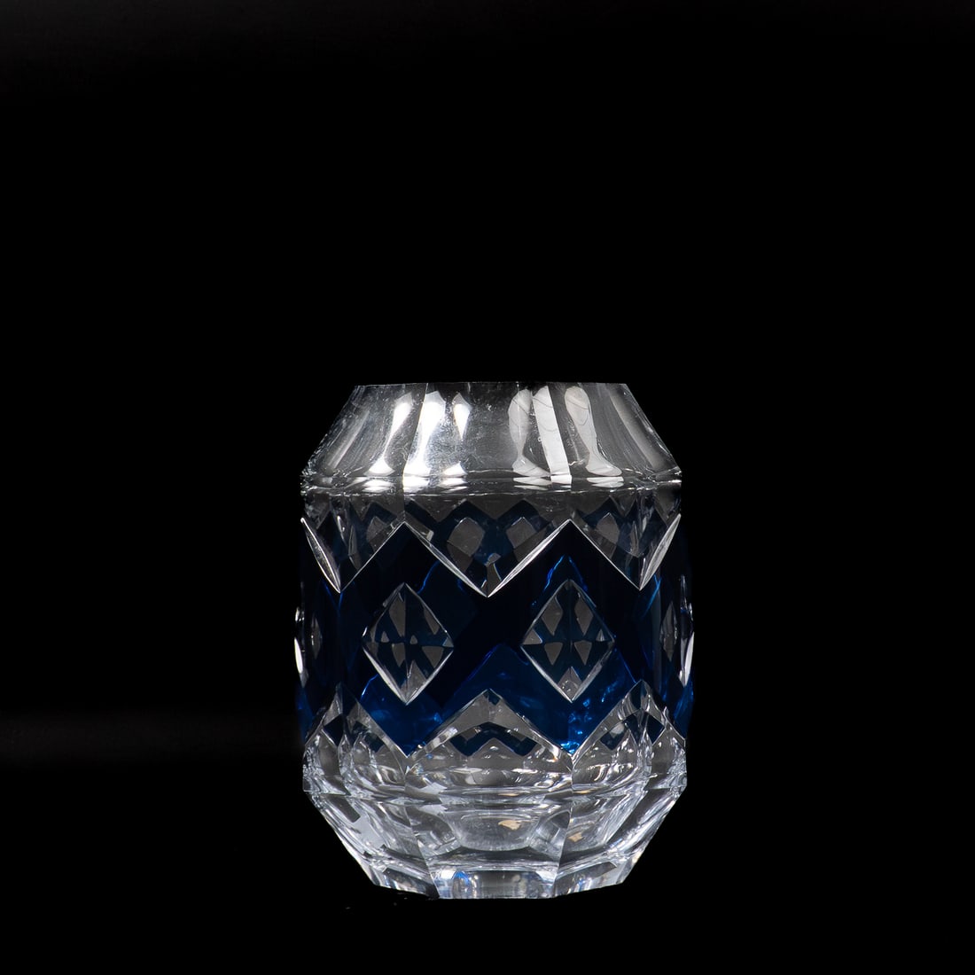 Val St Lambert, att. - Crystal vase (1 of 3)