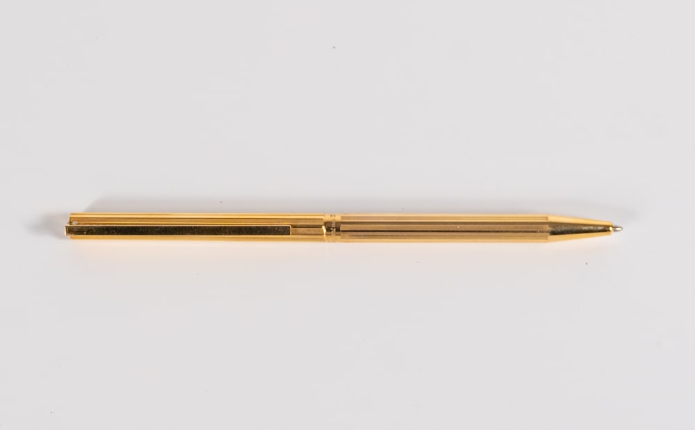 S T Dupont - Gold-plated ballpoint pen (1 of 4)