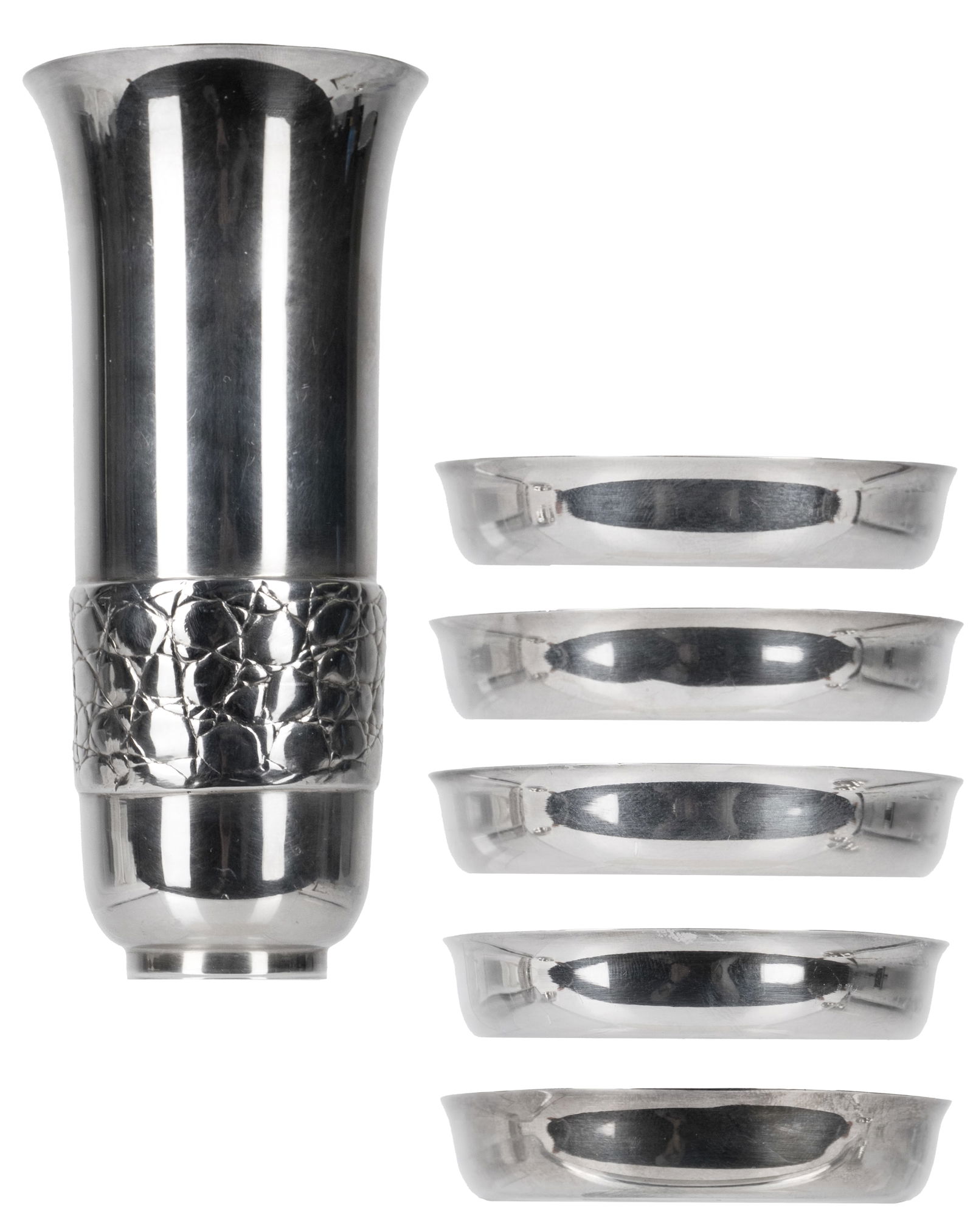 Gucci - Sterling silver snack set: Gucci Sterling silver snack set Description (FR): Le grand récipient est plaqué or à l'intérieur, toutes les pièces sont poinçonnées Gucci 925, poids total 331.7 grammes Description (EN): The l