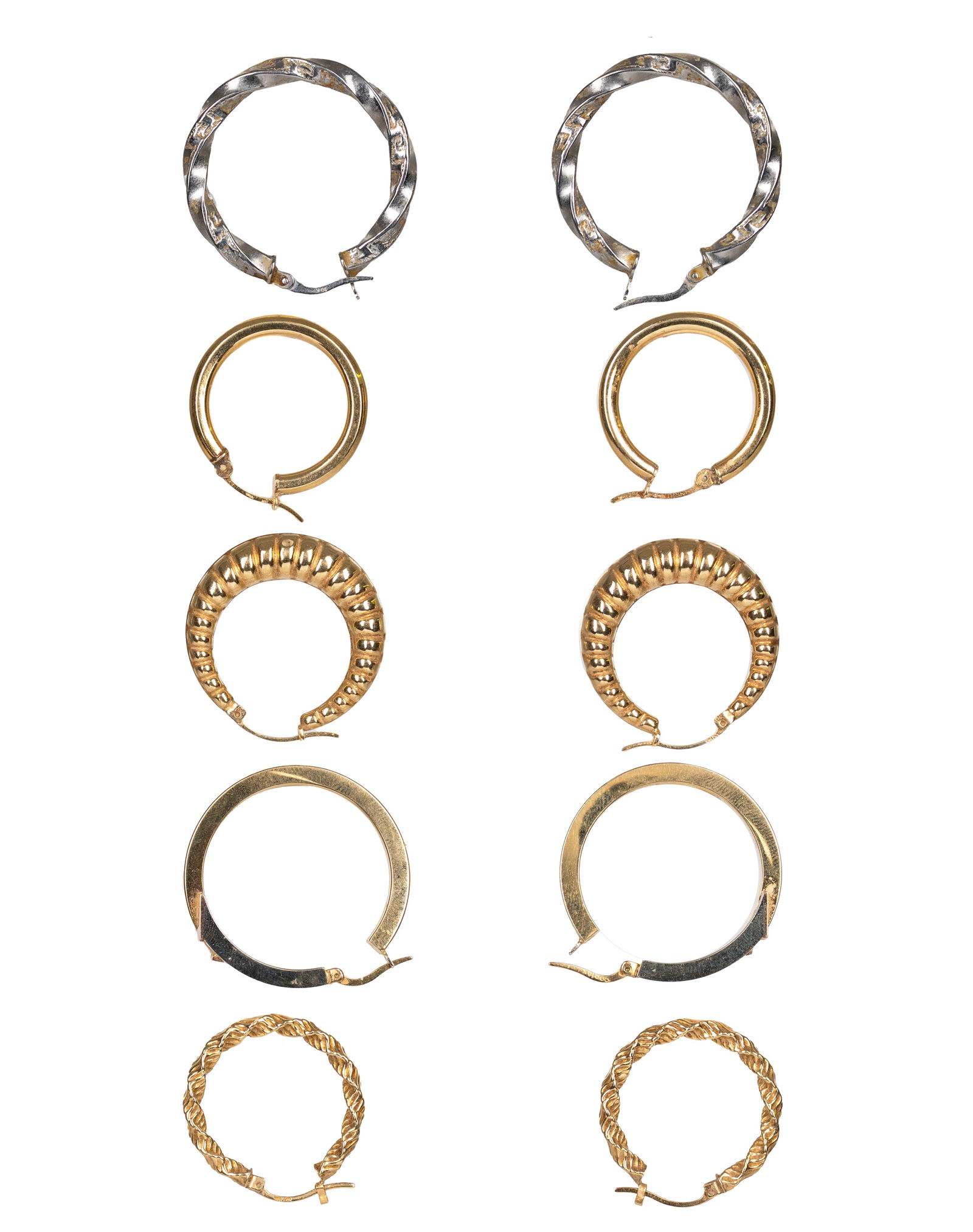 Lot of 5 pairs of gold earrings (1 of 6)