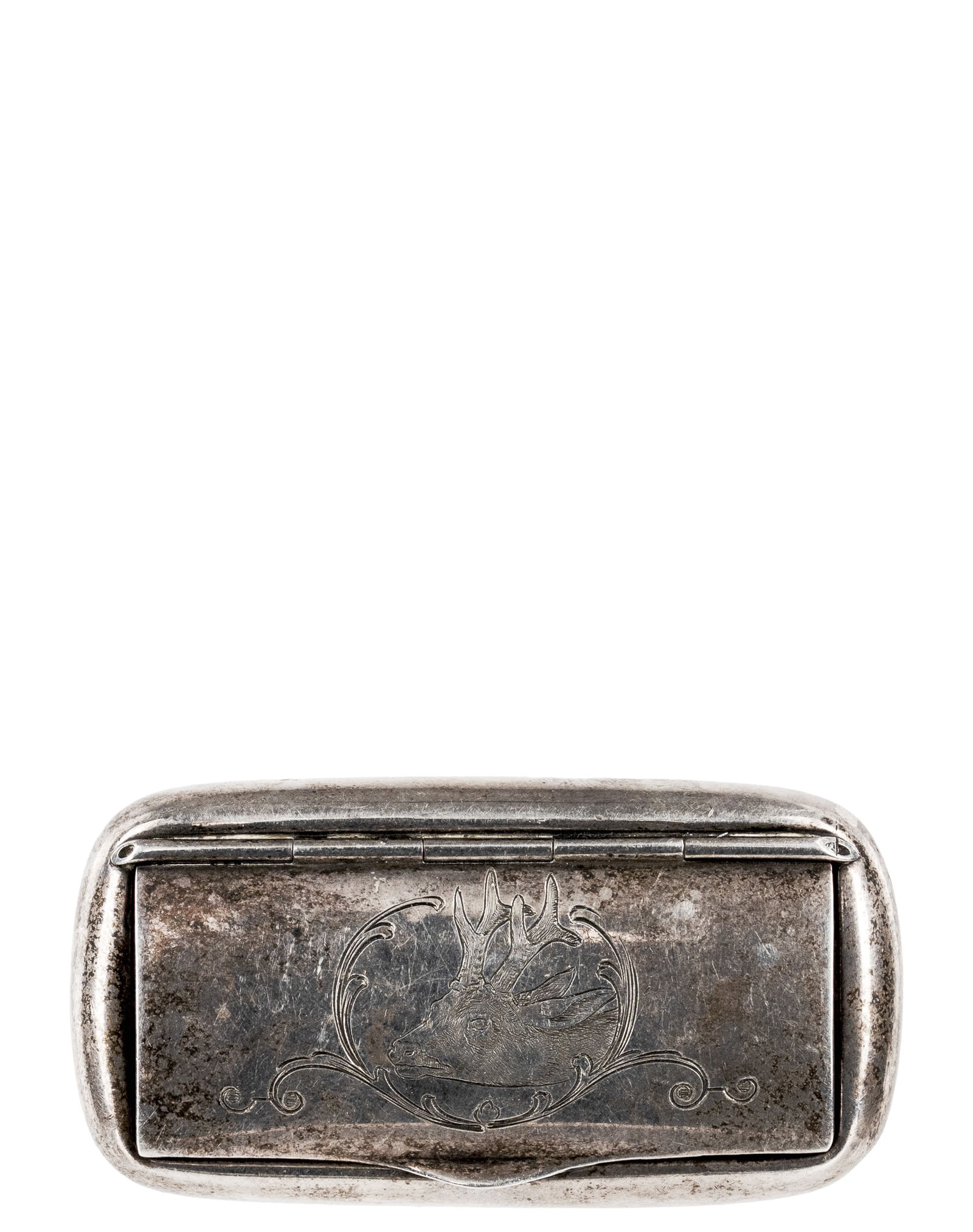 Antique silver pillbox: Boite à pilules en argent antique argent sterling .925 pesant 36.13gr Dimension: 1/2" haut x 2.5" Large x 1 1/8" profond 1.4cm high x6.3cm wide x 3cm depth ------------- Antique silver
