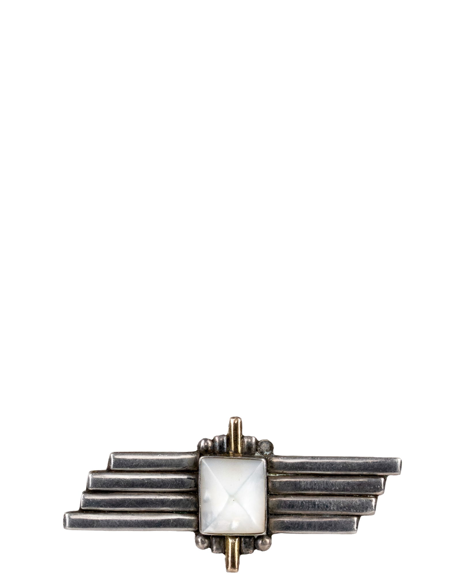 Silver Broach with Mother of pearl: Broche en argent avec nacre de perle Argent sterling 925 avec pierre en nacre de perle pesant 5.8gr Dimension: 7/8" haut x 2" large 2.2cm high x 5cm wide ------------- Silver Broach with Mother of pea