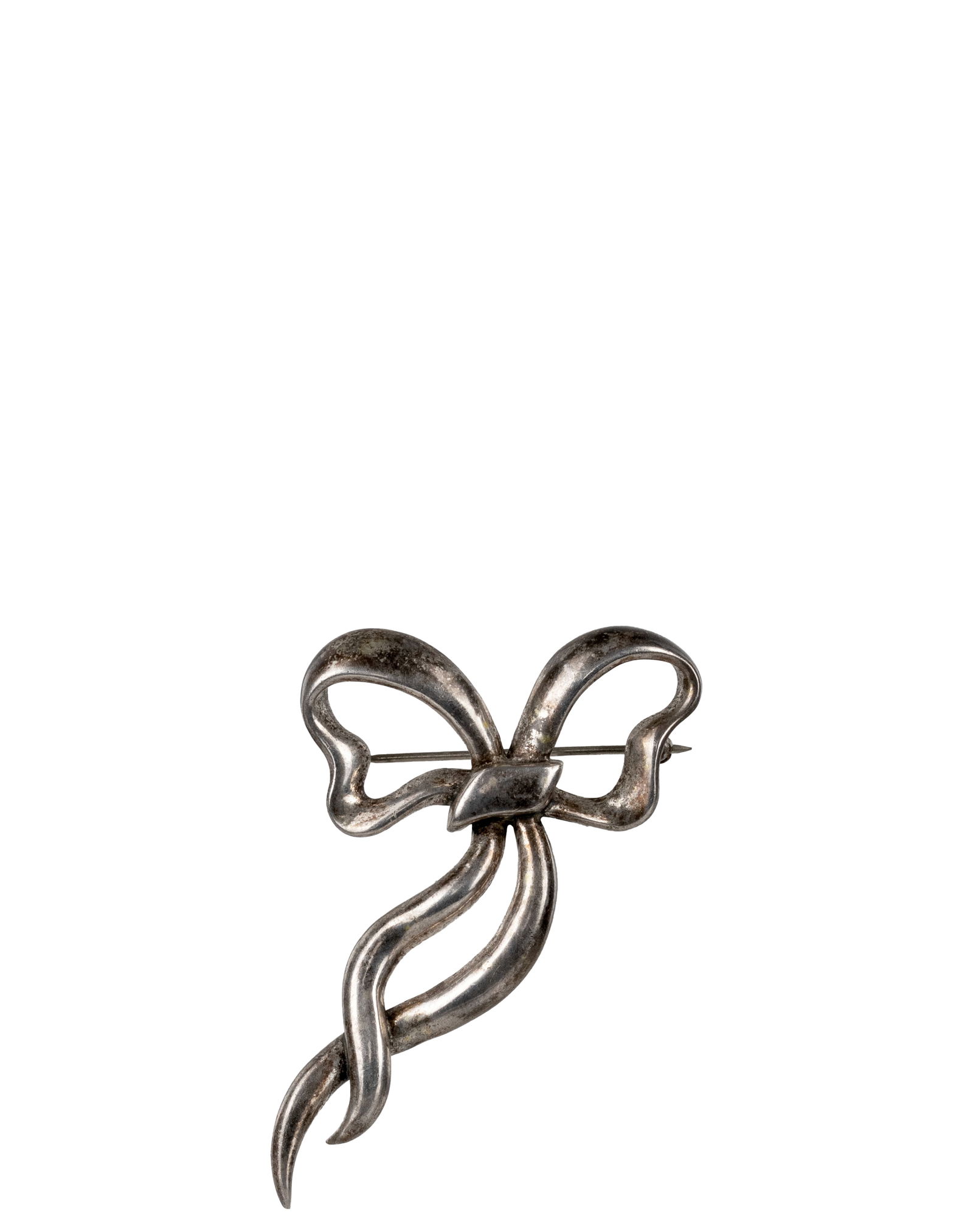 Sterling Silver Brooch: Broche en argent massif Broche en argent sterling. Poids : 15 g Dimension: 1 1/2" x 2 1/4" - ------------- Sterling Silver Brooch Sterling silver brooch. Weight: 15 g Dimension: 1 1/2" x 2