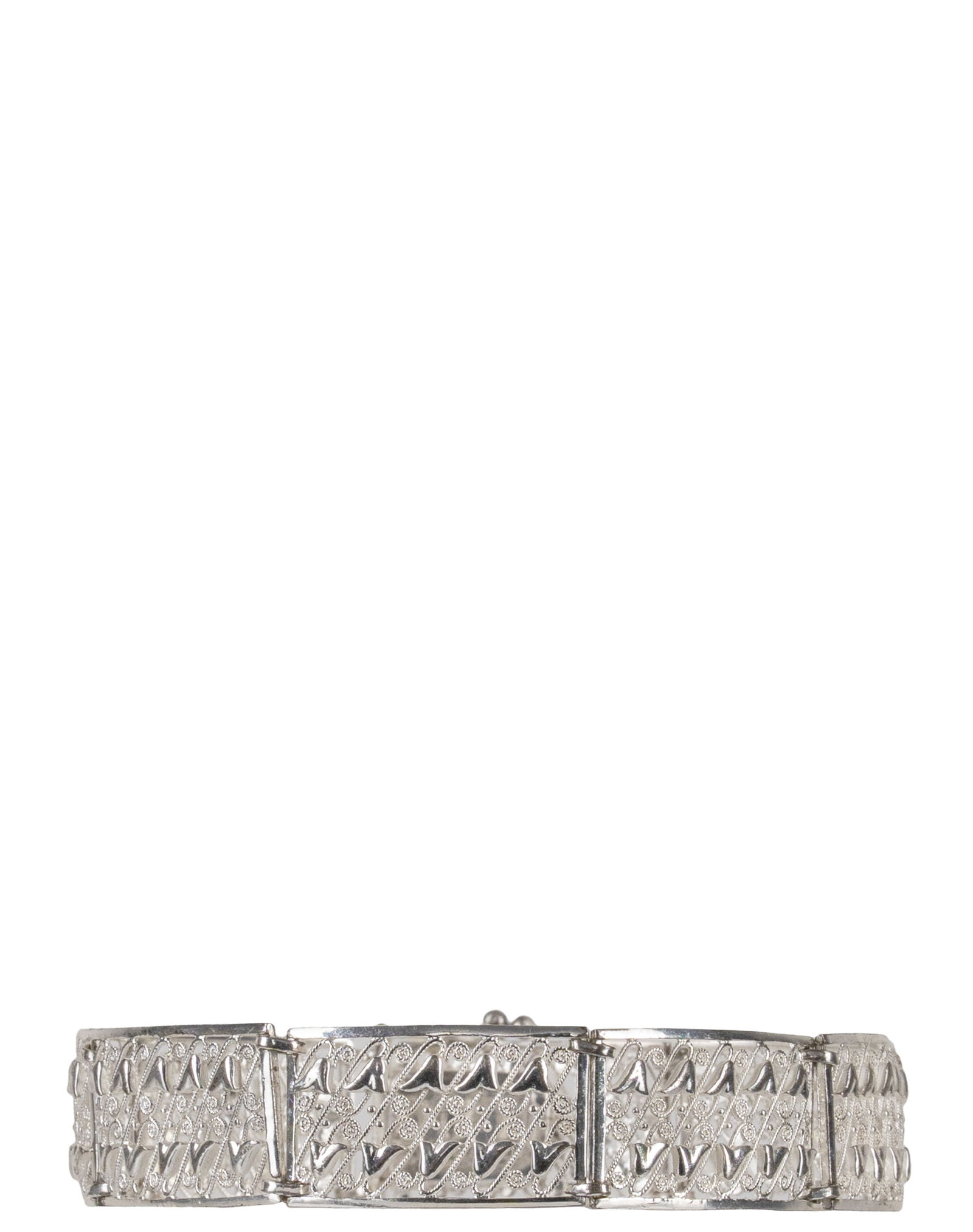 Birks - Sterling silver bracelet: Birks Bracelet en argent sterling Argent sterling "Filligree" pesant 14.1gr Dimension: 7.25" long x 0.5" large 18.5cm long x 13mm wide ------------- Birks Sterling silver bracelet Sterling silver "