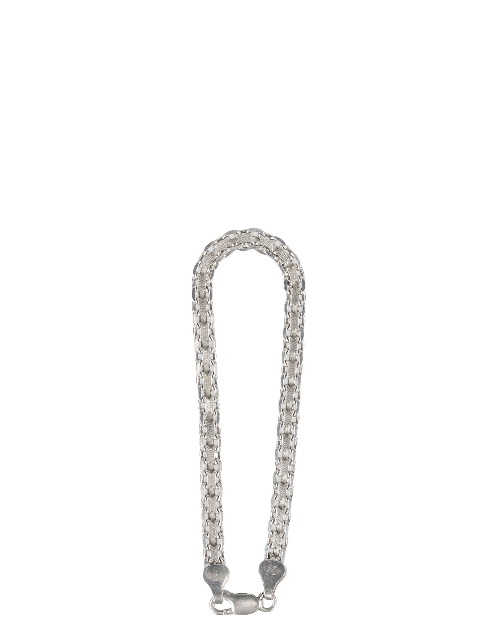 Sterling Silver Bracelet: Bracelet en argent sterling Bracelet en argent sterling. Poids : 7 g Dimension: 7" - ------------- Sterling Silver Bracelet Sterling silver bracelet. Weight: 7 g Dimension: 7" - 