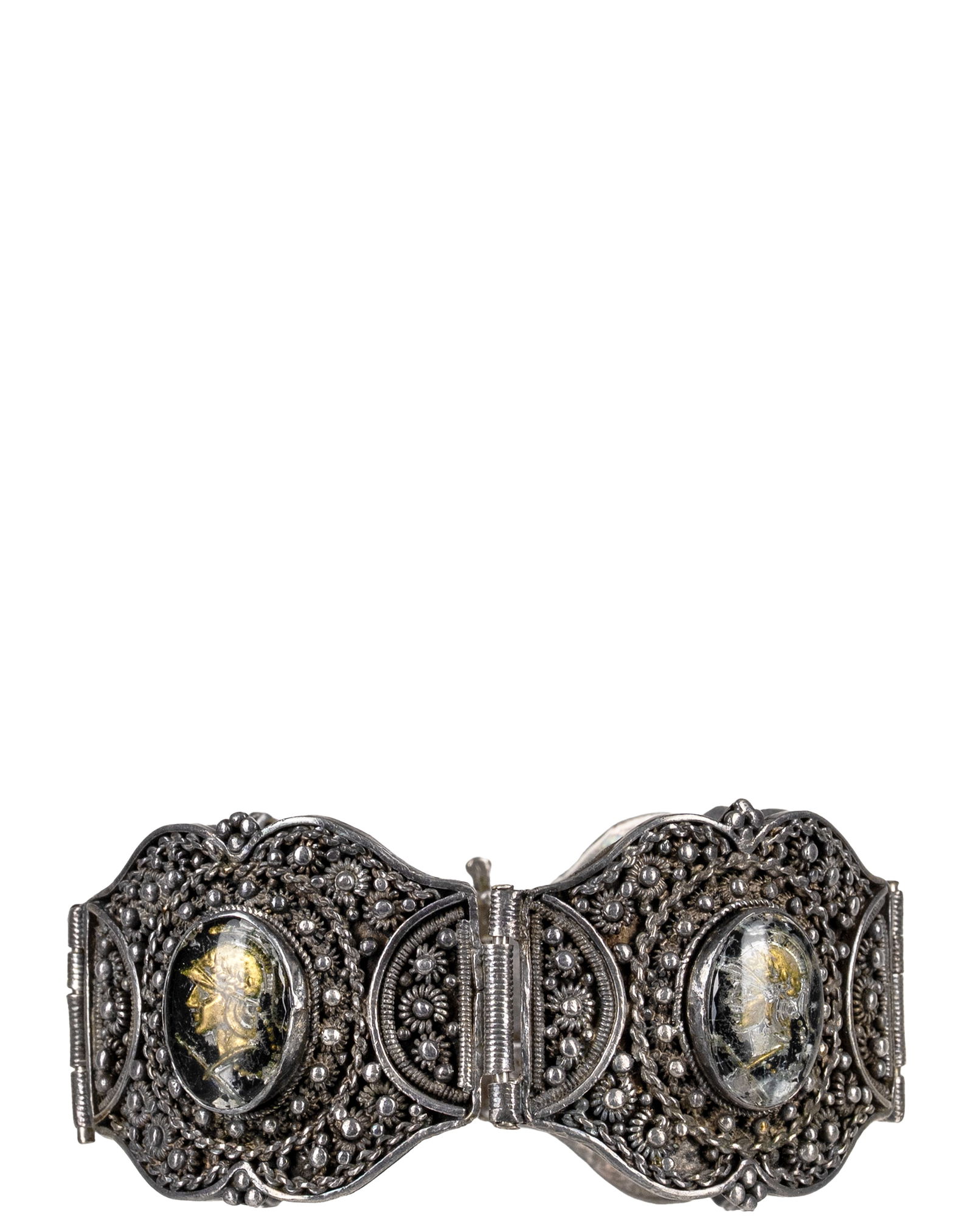 ISYE.O - Antique silver bracelet: ISYE.O Jerusalem Bracelet en argent antique Argent sterling .925 orné de 3 caméo et un portrait en cuivre pesant 76.36gr total Dimension: 7.5" long x 1 5/8" large 19cm long x 4cm wide ------