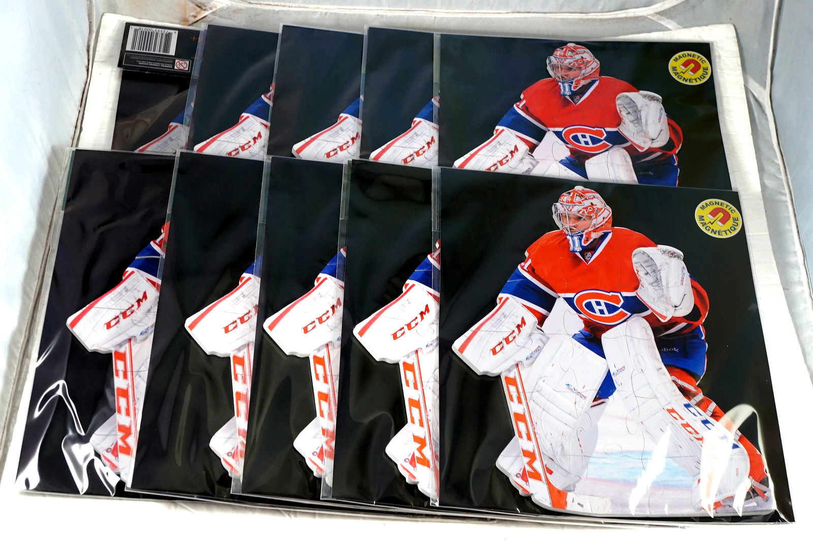 Carey Price + Sidney Crosby - 21 Puzzles: Carey Price + Sidney Crosby 21 casse-tetes 10 casse tetes de Carey Price et 11 casse tete de Sydney Crosby en rubber mou magnétique mesurant approximativement 10 pouces de haut Rapport de