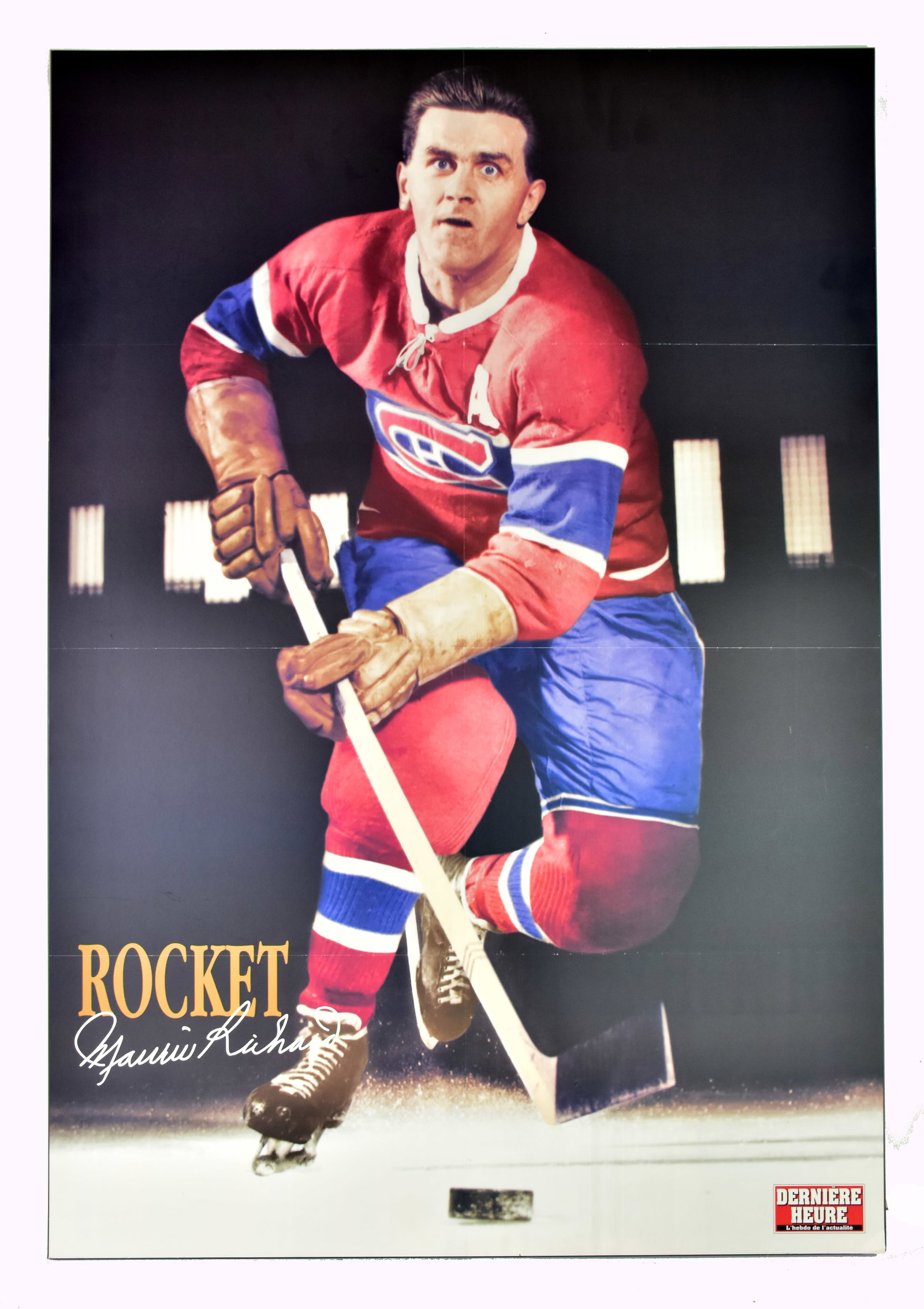 Maurice Richard - Laminated photo: Maurice Richard Photo laminée Mesure 31 x 21.5 pouces Rapport de condition: Bonne condition ------------- Maurice Richard Laminated photo Measures 31 x 21.5 pouces Condition Report: 