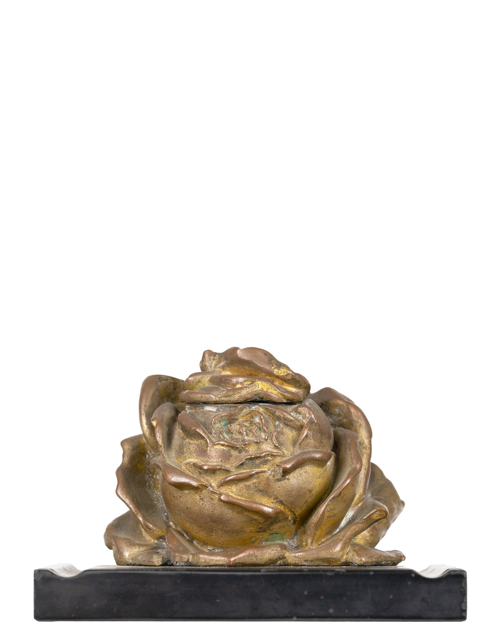 Victorian inkwell, rose: Encrier victorien, rose Fait de métal fini bronze, base d'ardoise ------------- Victorian inkwell, rose Made of bronze finished metal, slate base