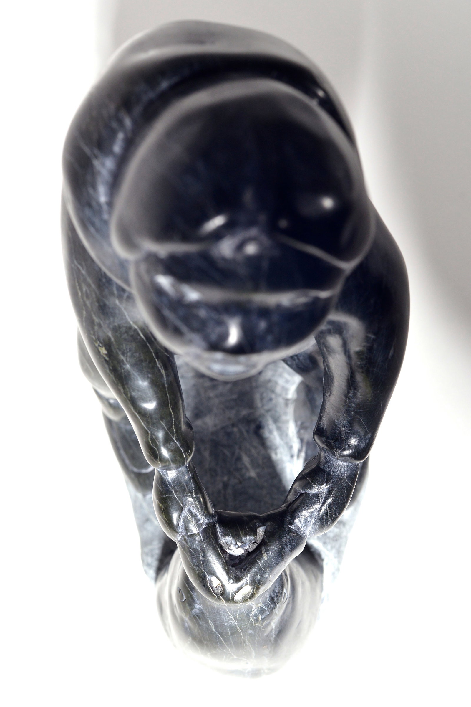 Ishulutaq, Lasaloosie - Woman and seal - 5