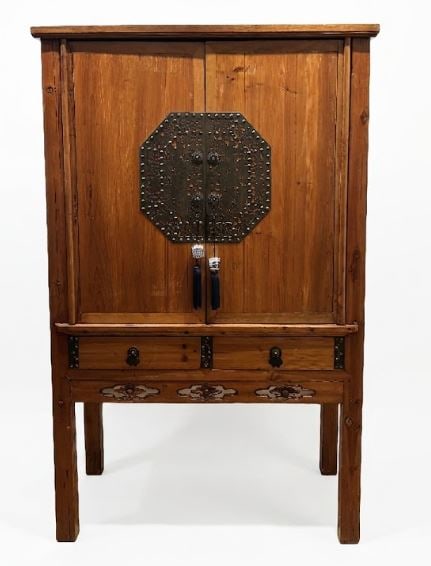 Chinese Style Natural Wood Cabinet with Brass Hardware: Chinese Style Natural Wood Cabinet with Brass Hardware Description: An elegant Chinese-style cabinet made of solid cedar or cypress wood. The front features two large doors adorned with a central