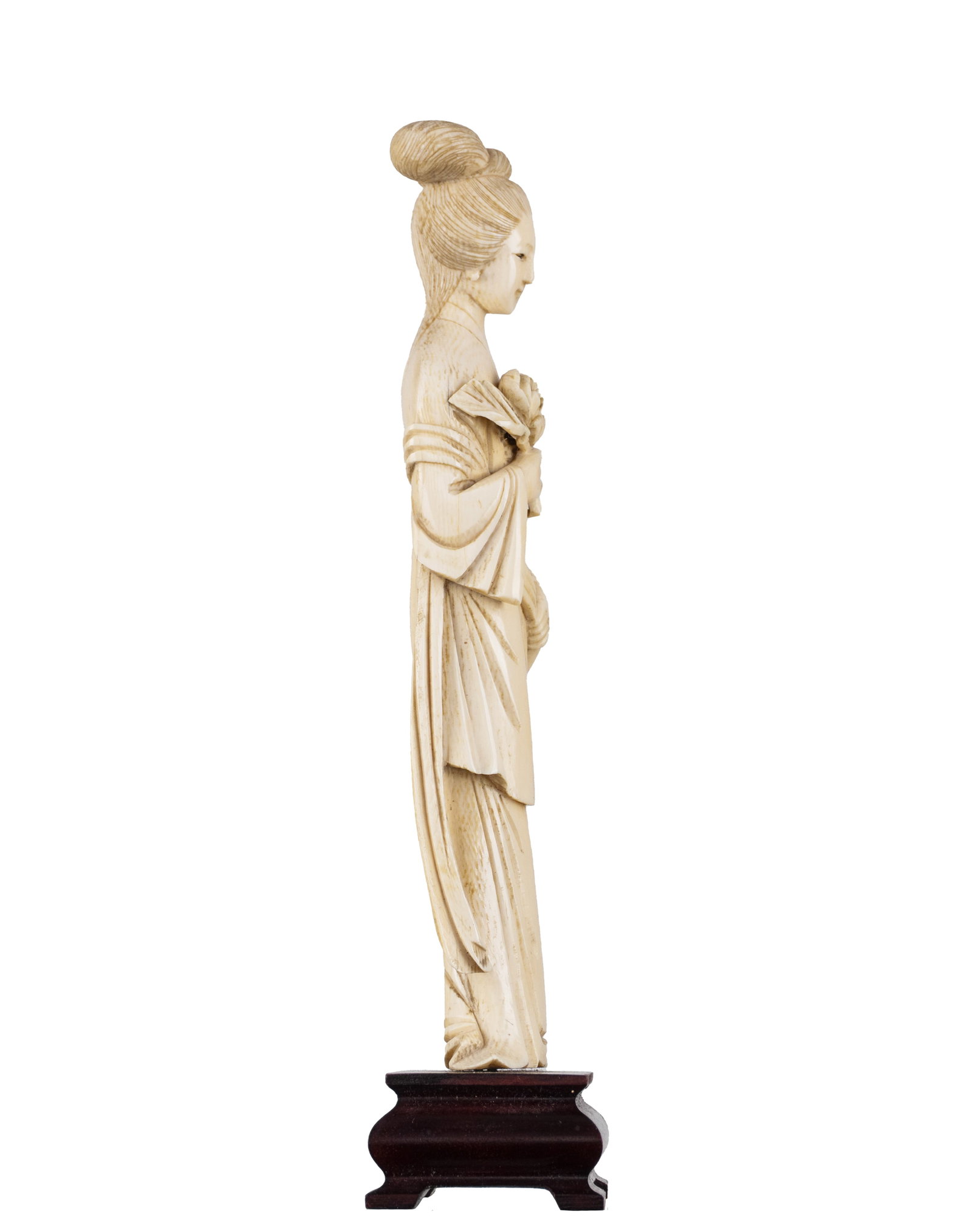 Sculpture Young woman with lotus flower - 2