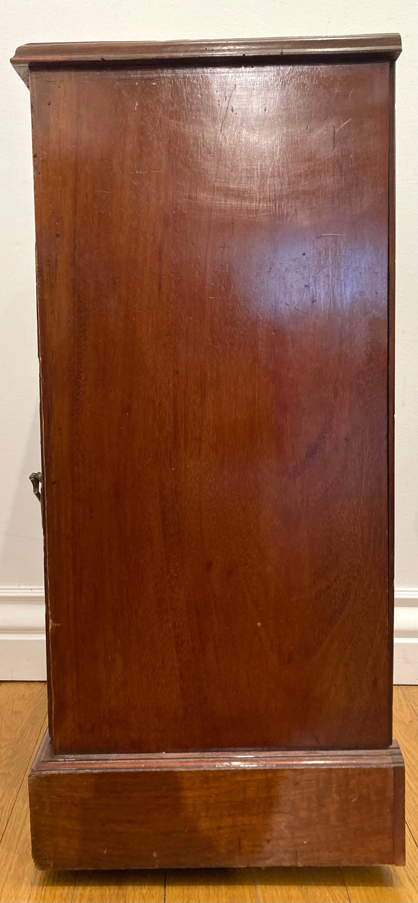 Nightstand - 3