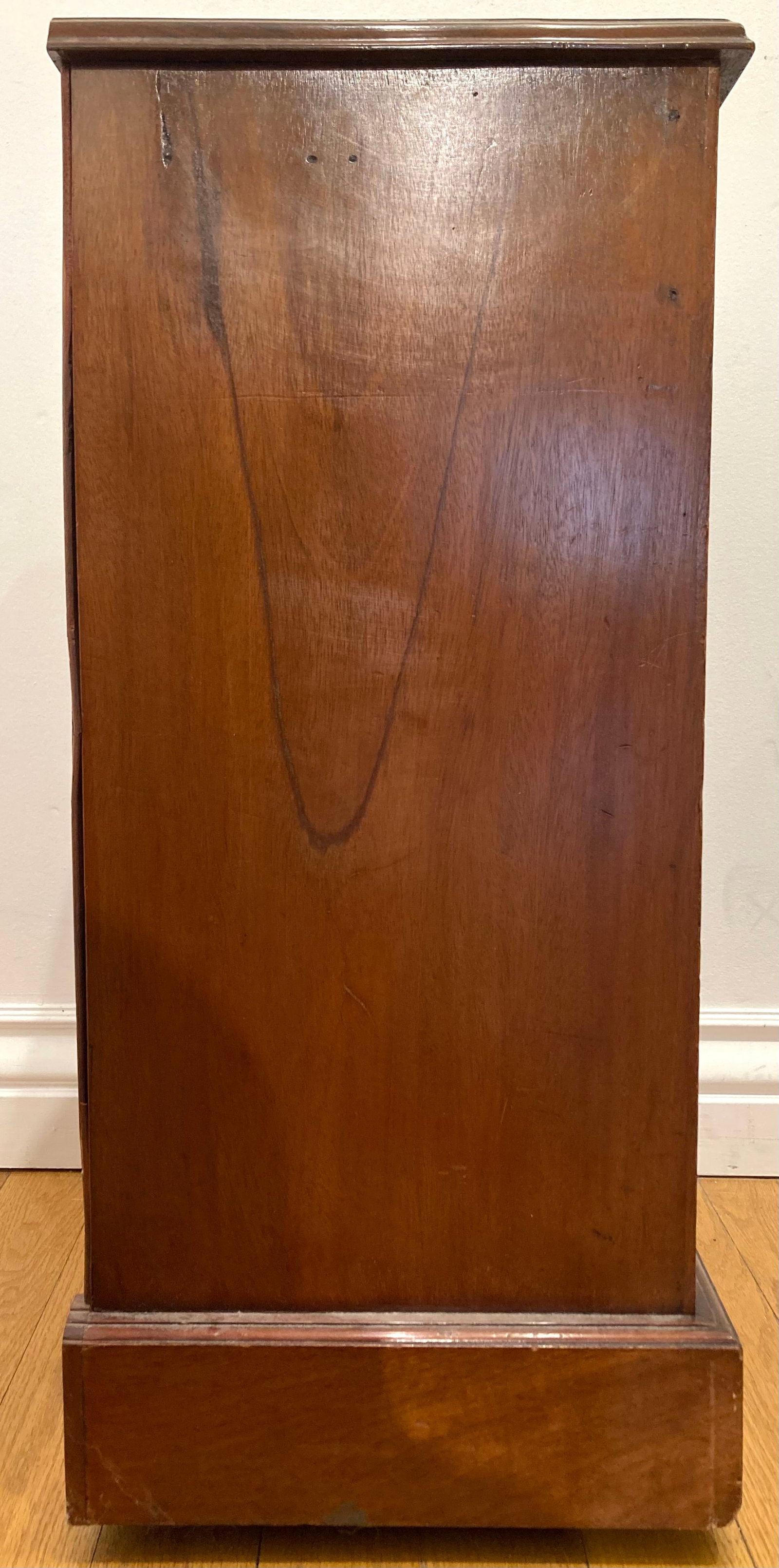 Nightstand - 4