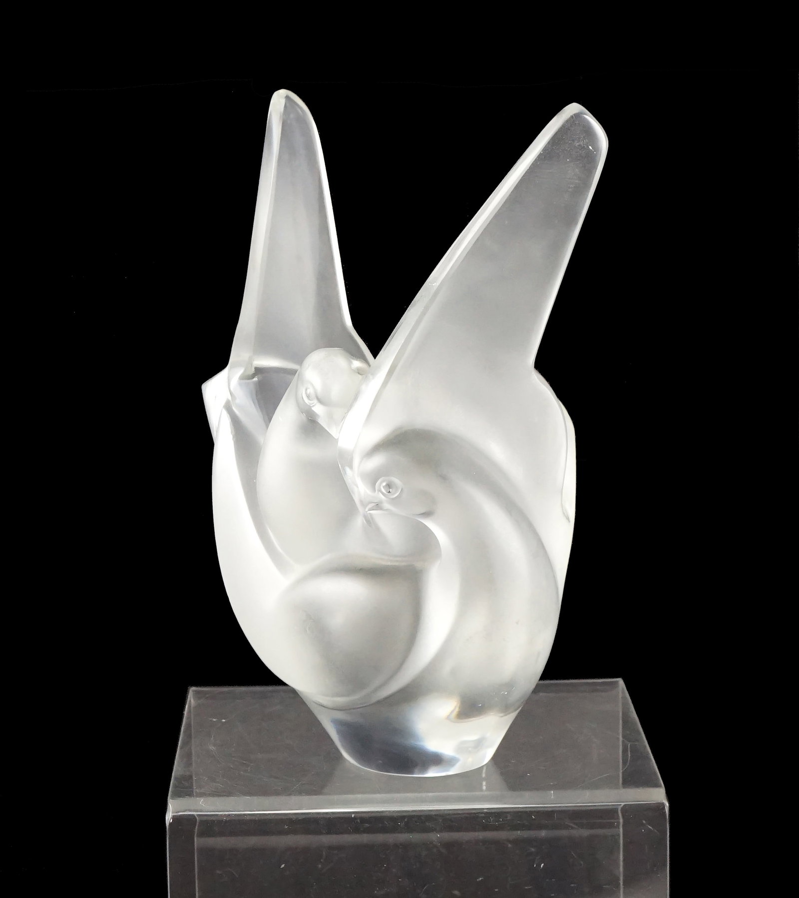 Doves Vase - 2