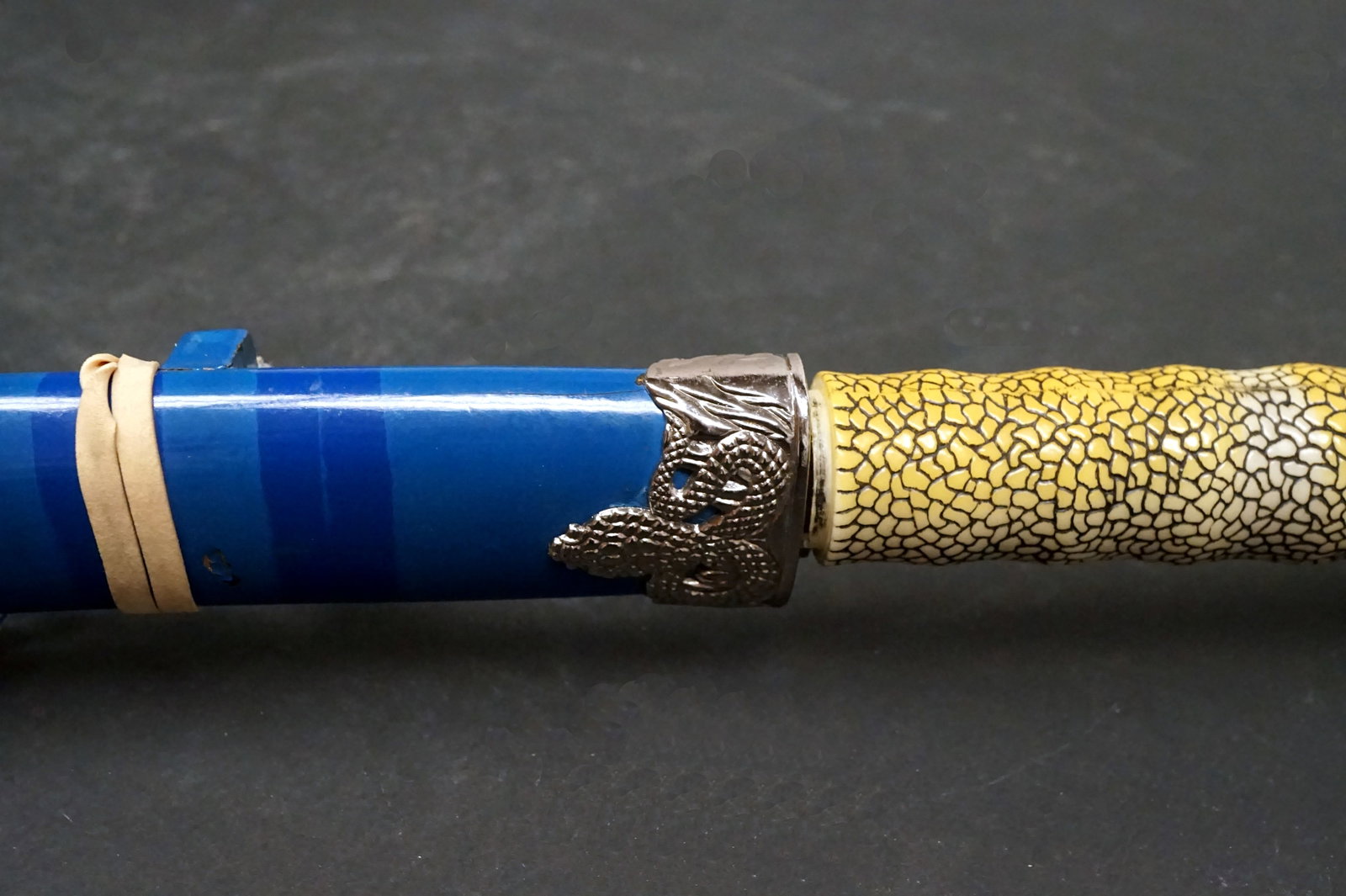 24-inch katana with metal cobra head pommel. - 3