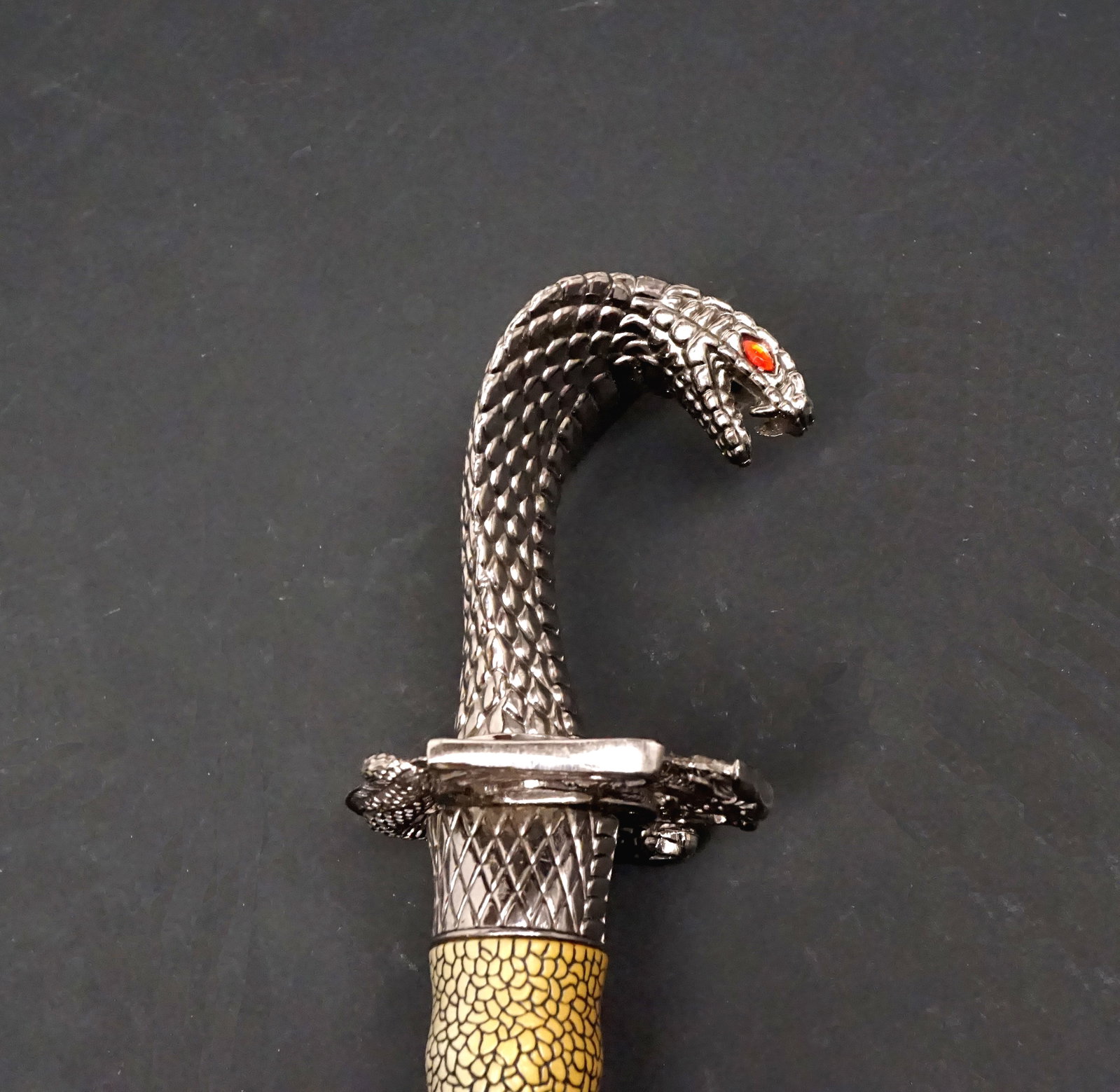 24-inch katana with metal cobra head pommel. - 4