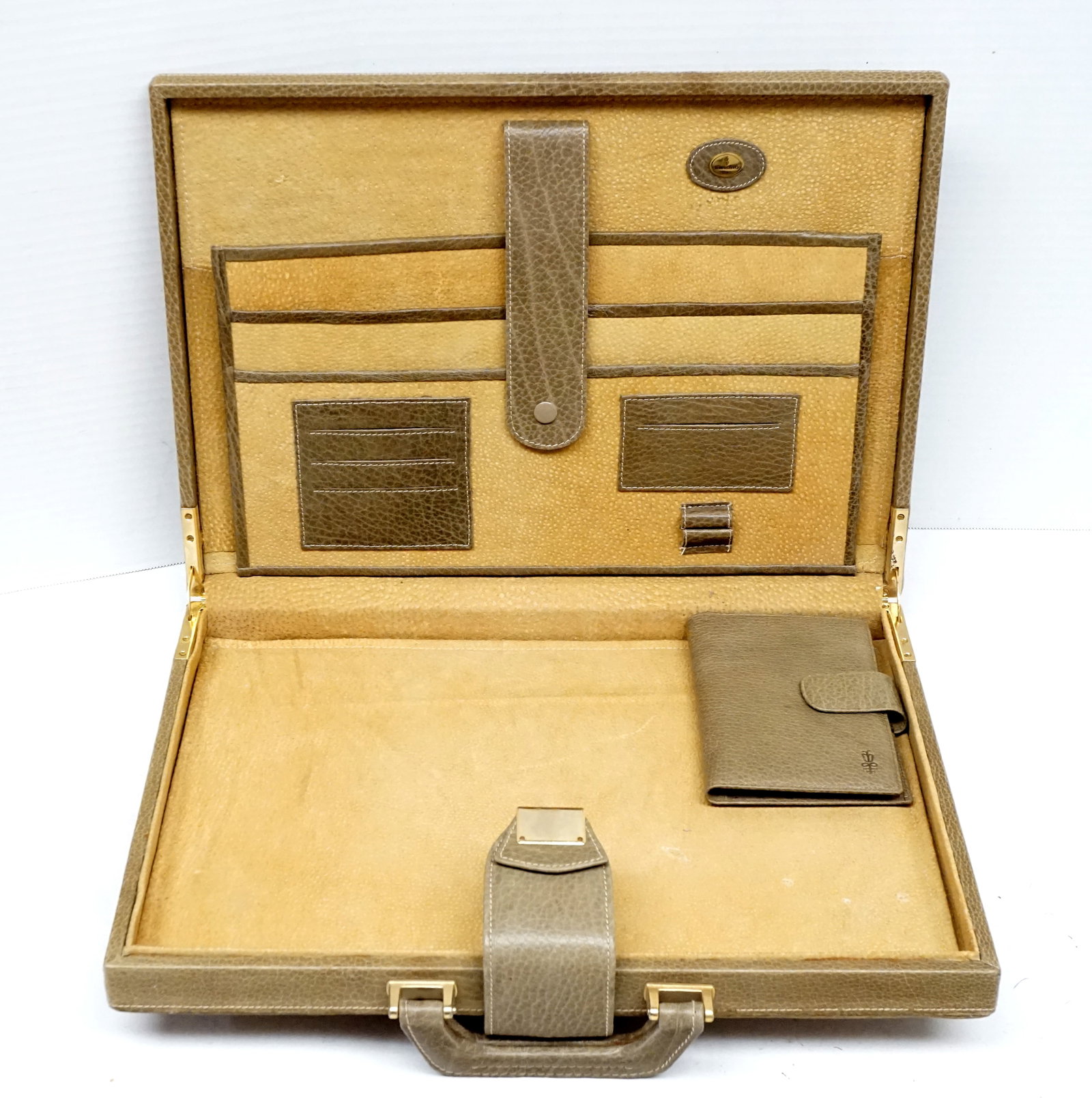 Small Lladro suitcase - 3