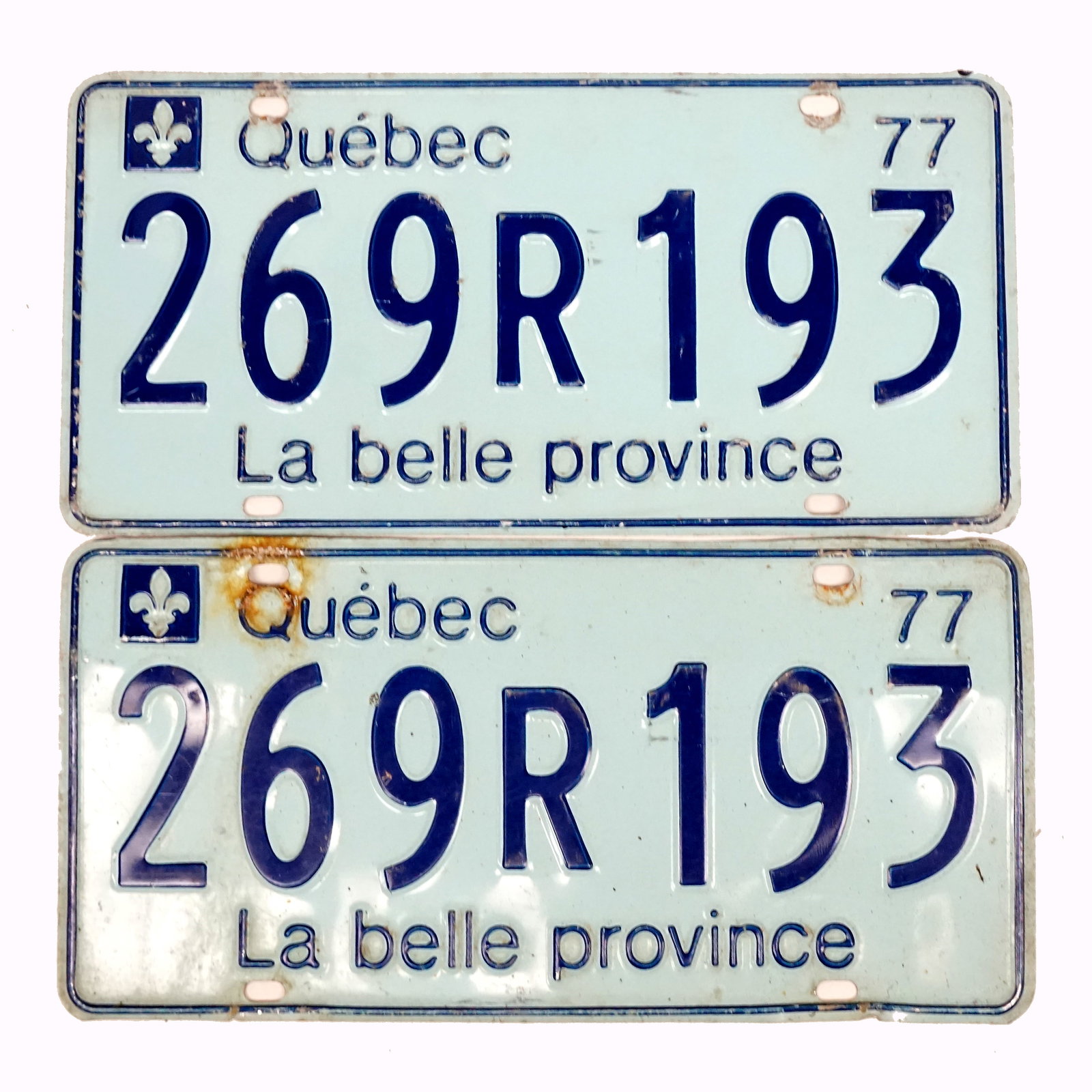 1977 license plate pair #269R193: 1977 paire de plaques d'auto #269R193 du Québec en aluminium Rapport de condition: bonne état ------------- 1977 license plate pair #269R193 From Quebec in Aluminium Condition Report: