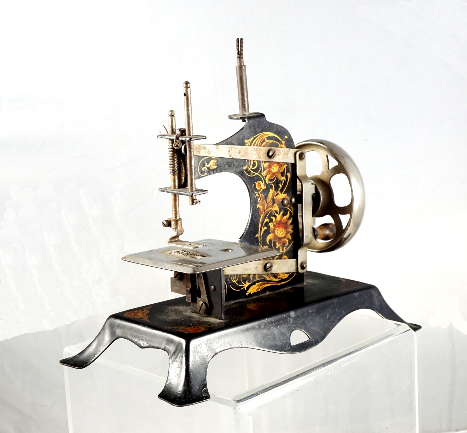 Toy Sewing machine - 2