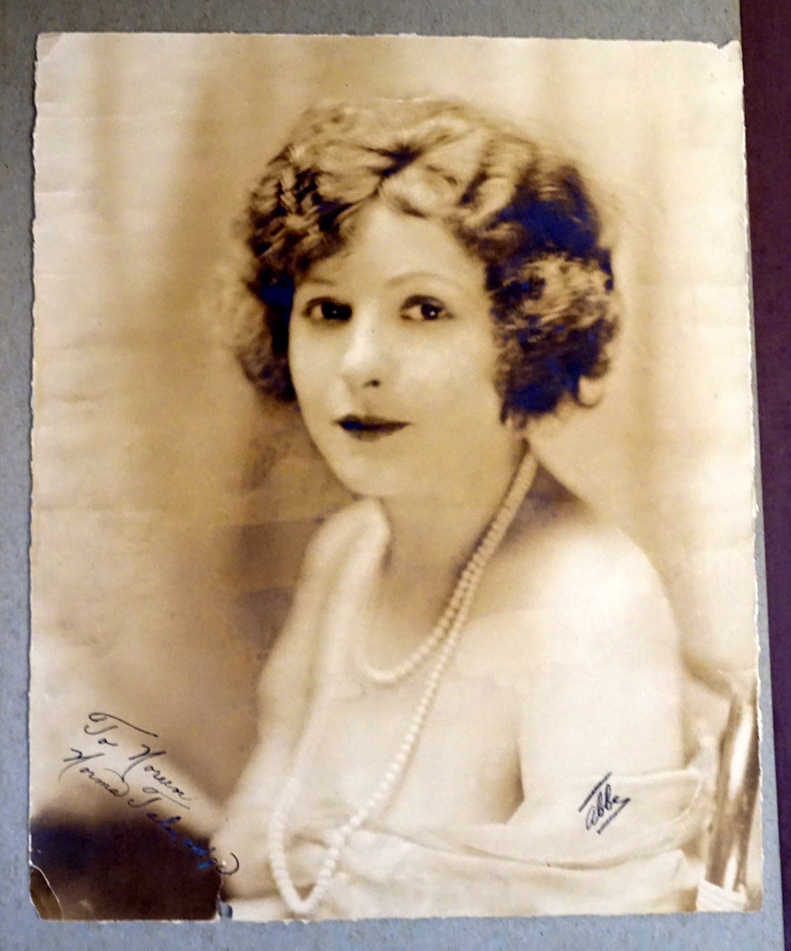 Collection of silent film memorabilia and vintage posters (14 pieces) - 10