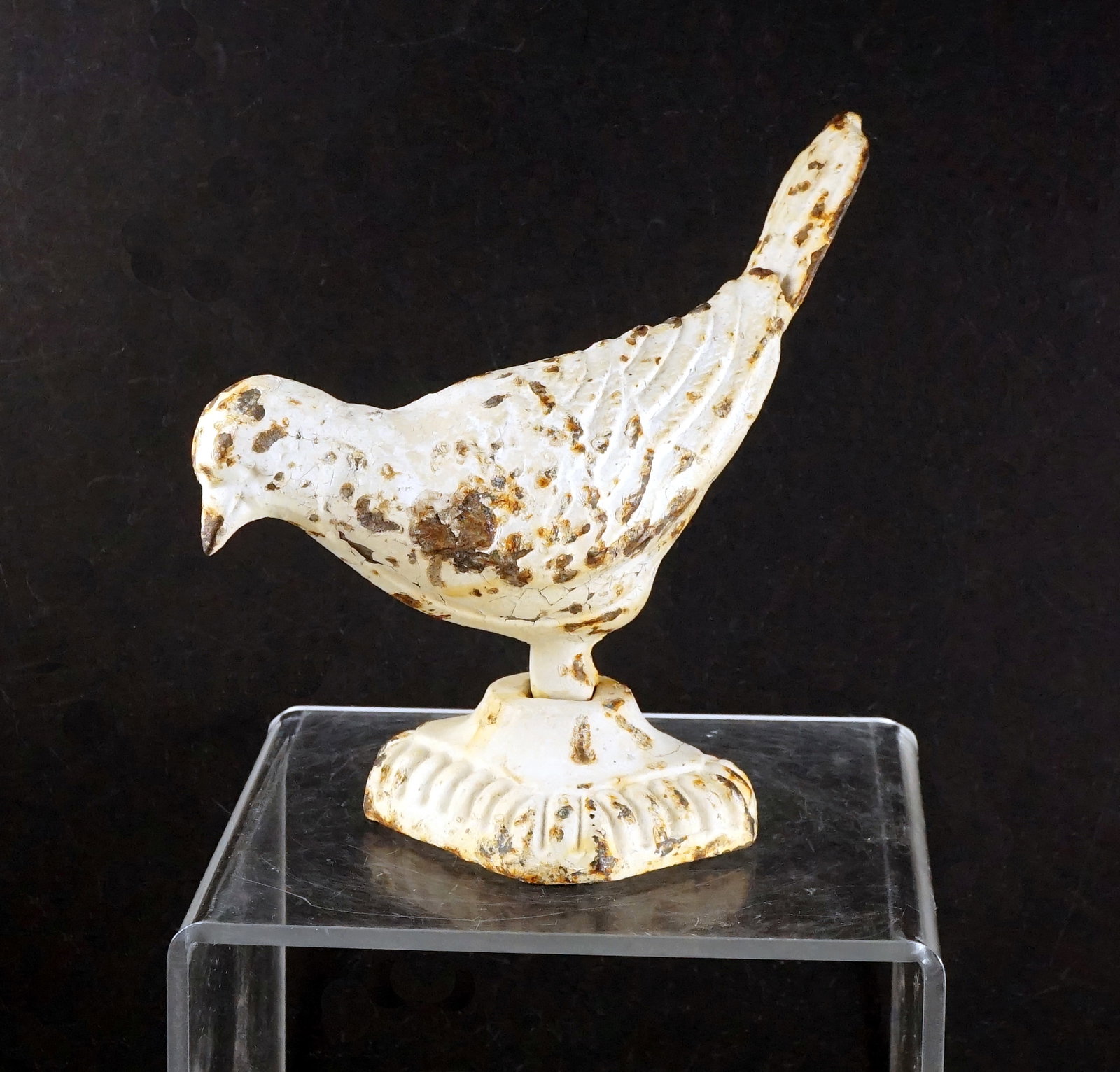 Cast iron pigeon (1 of 4)