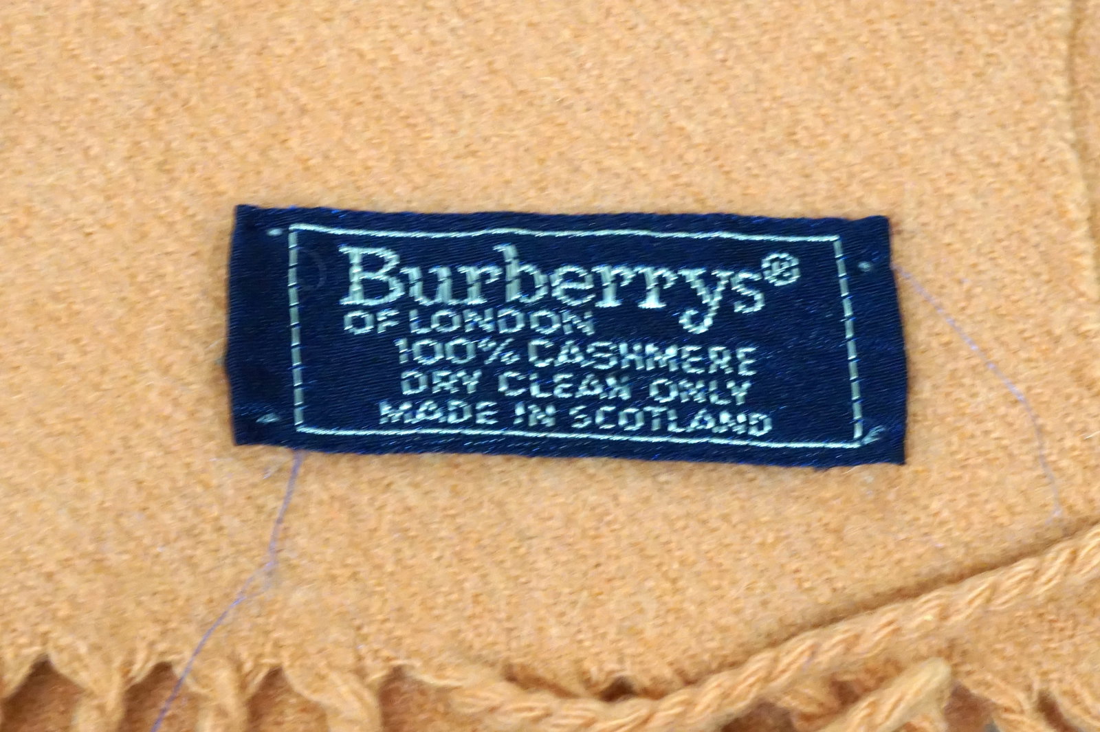 2 cashmere scarves Burberrys of London - 3