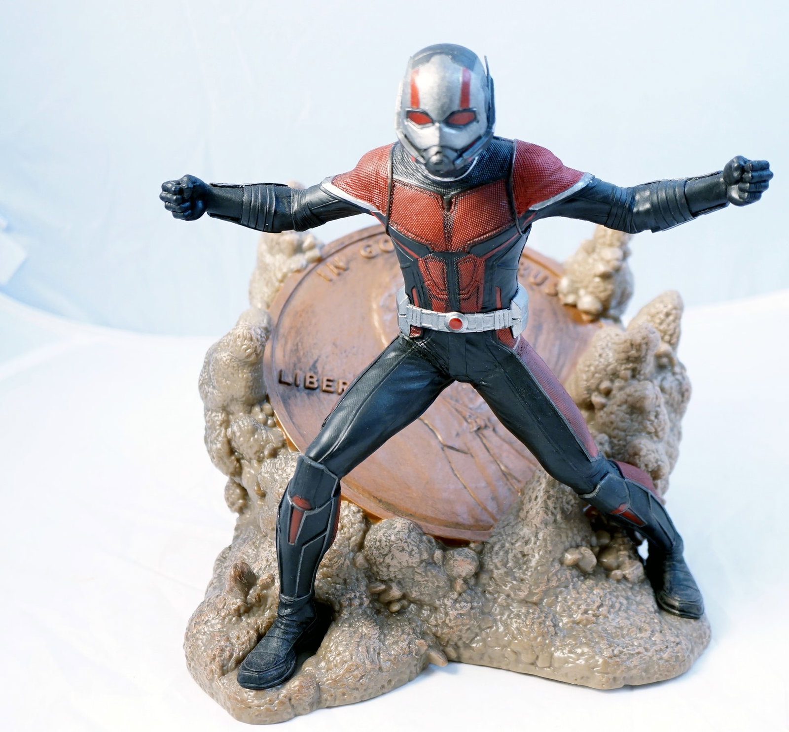 Marvel - Ant-Man and the Wasp figurine - 2