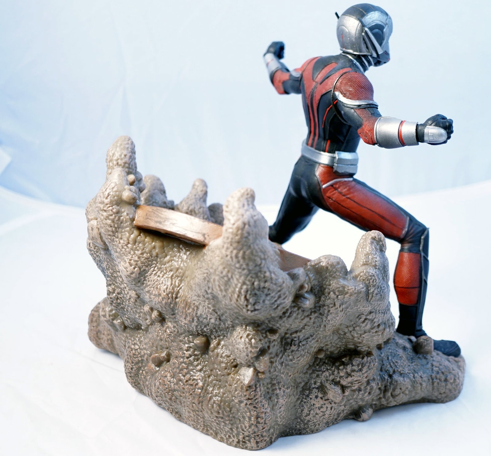 Marvel - Ant-Man and the Wasp figurine - 3