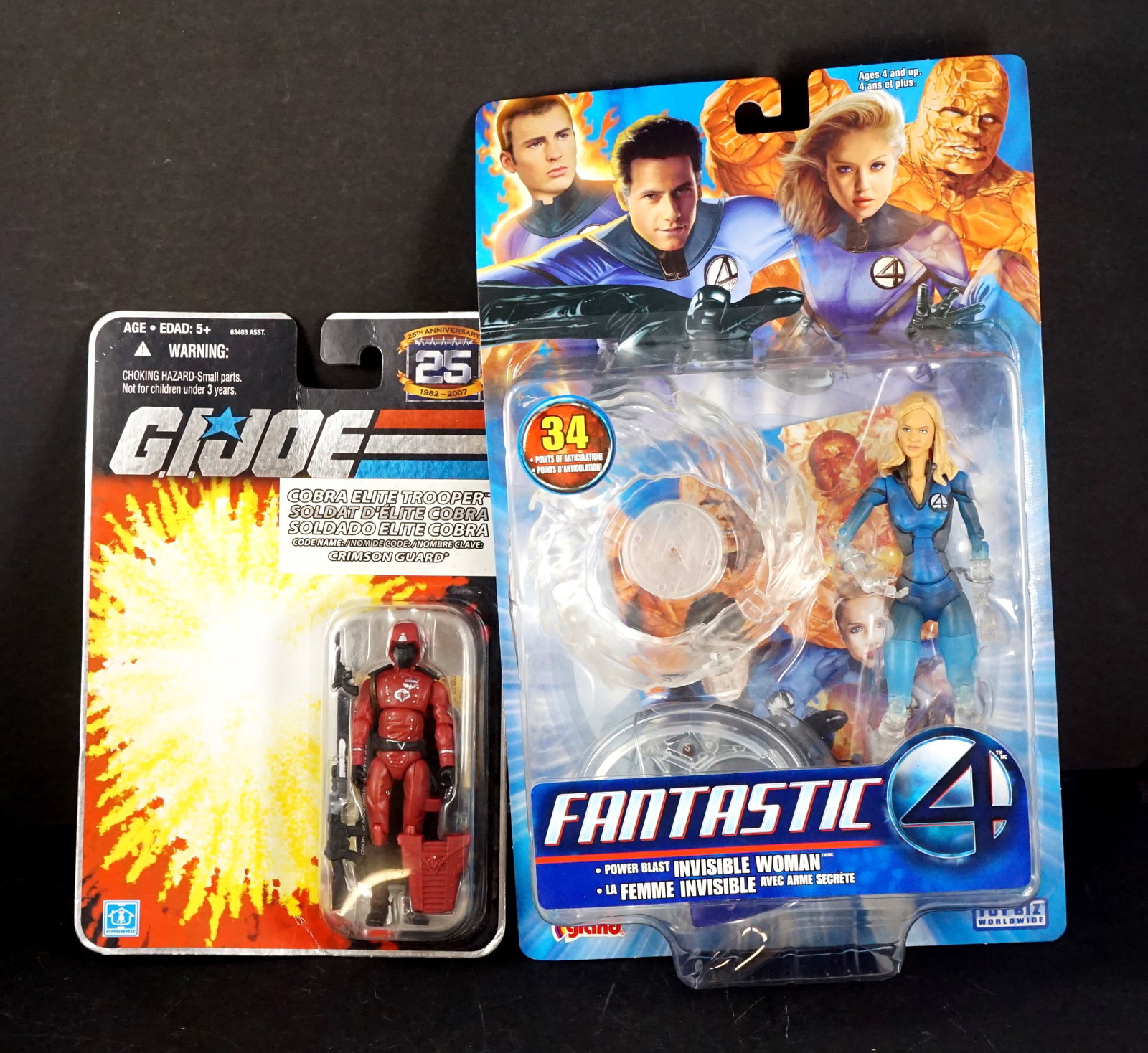 Hasbro + Toy Biz - G.I.Joe-Fantastic 4: Hasbro + Toy Biz G.I.Joe-Fantastic 4 Soldat d'élite trooper édition 25e anniversaire 2007 sur carte + Fantastic4 Femme invisible sur carte Rapport de condition: Neuf ------------- Hasbro + T