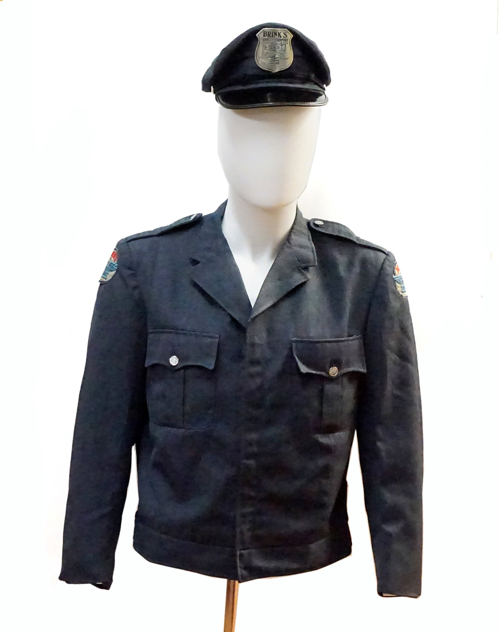 Brink's - Old uniform and cap (1 of 11)