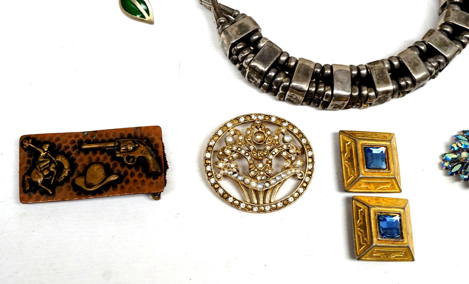 Fashion jewelry - 3