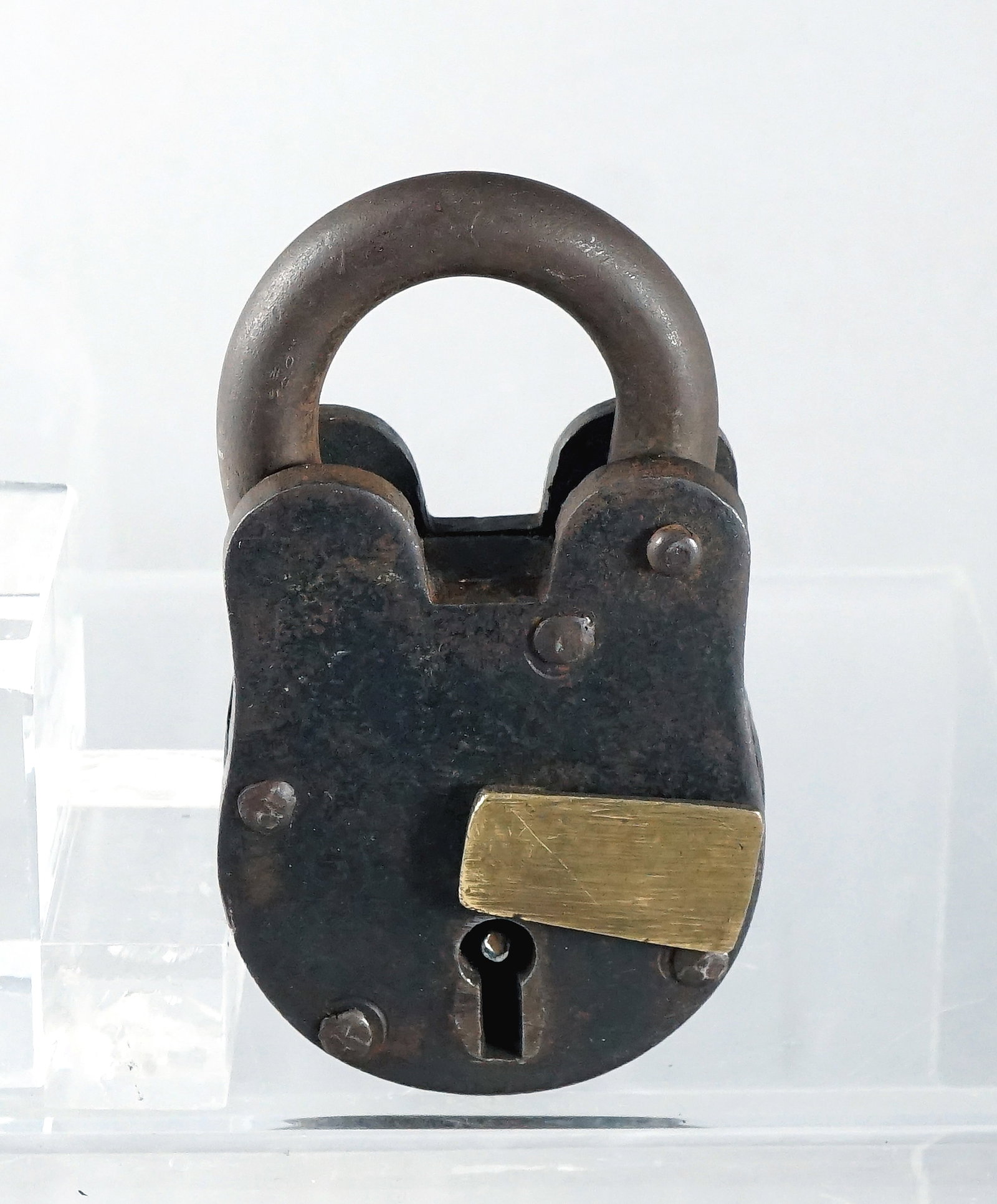 Antique padlock made of solid iron - 2