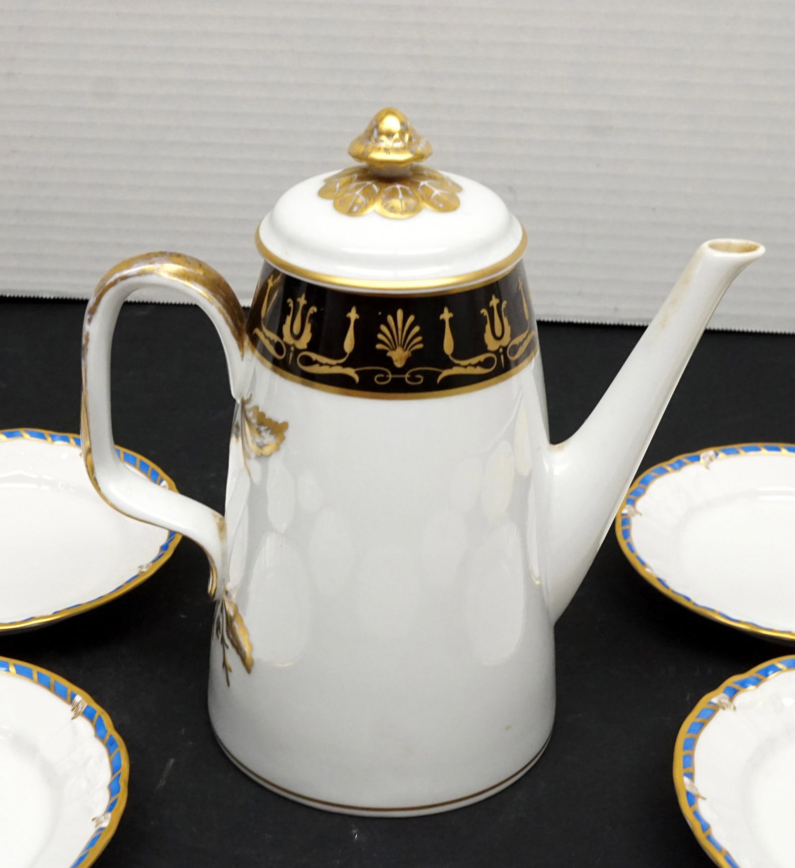 Mottahedeh - Coffee pot and plates Lot - 2