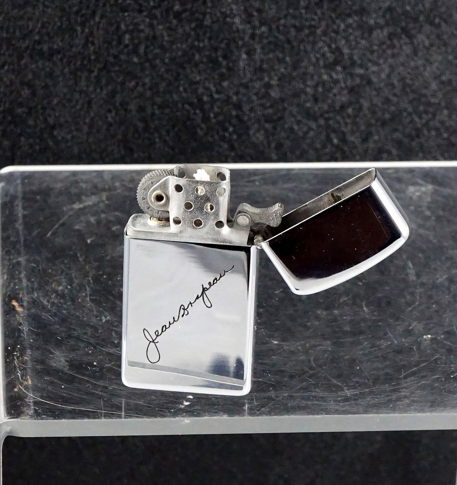 Zippo - Two lighters given to Jean Drapeau. - 6