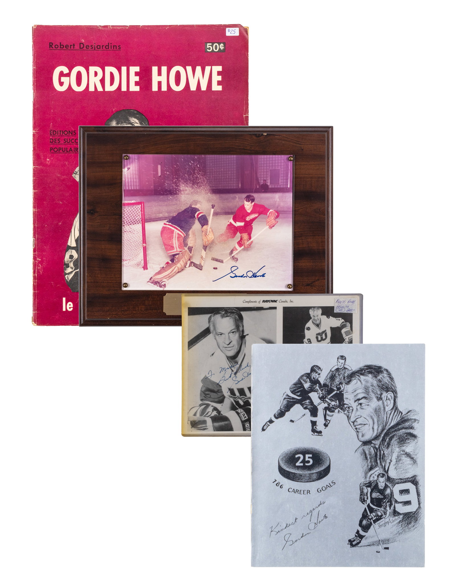 Gordie Howe lot with signed photos: Lot Gordie Howe avec photos signées Inclut photo Rayovac et brochure 786 career goals dédicacés , un album souvenir de 1966 une photo couleur signée encadrée, une carte Eaton