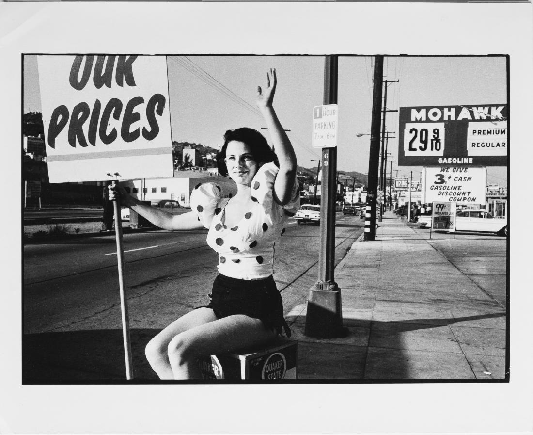 Bruce Davidson - from Los Angeles 1964: Lot 50 Bruce Davidson American (b.1933) from Los Angeles 1964 gelatin silver print signed verso sight: 6 x 9 inches frame 28 x 21 1/2 inches $1500-2500 Condition: excellent Provenance: The
