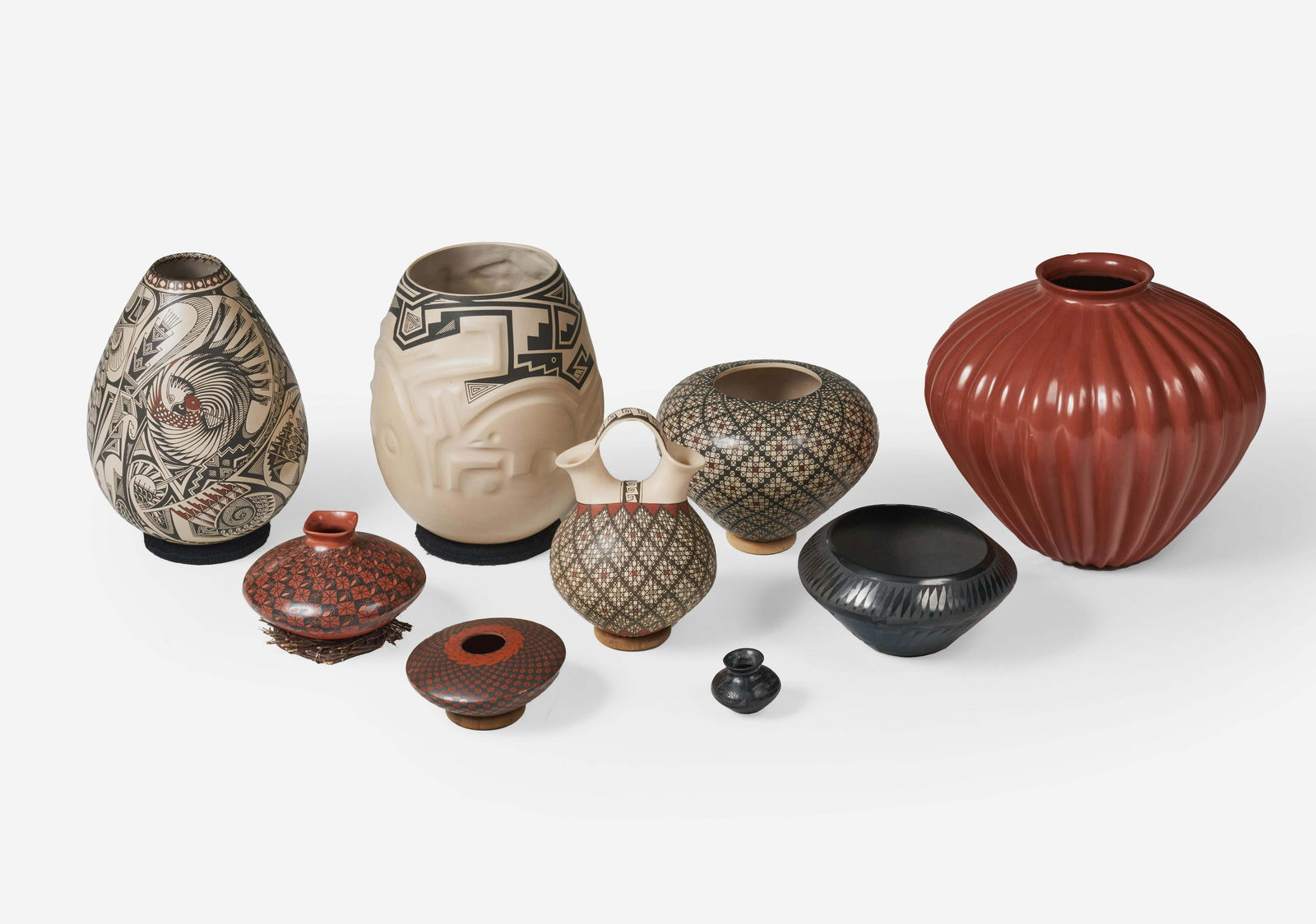 Mata Ortiz Potters - Group of 9 Pottery Vessels (1 of 12)